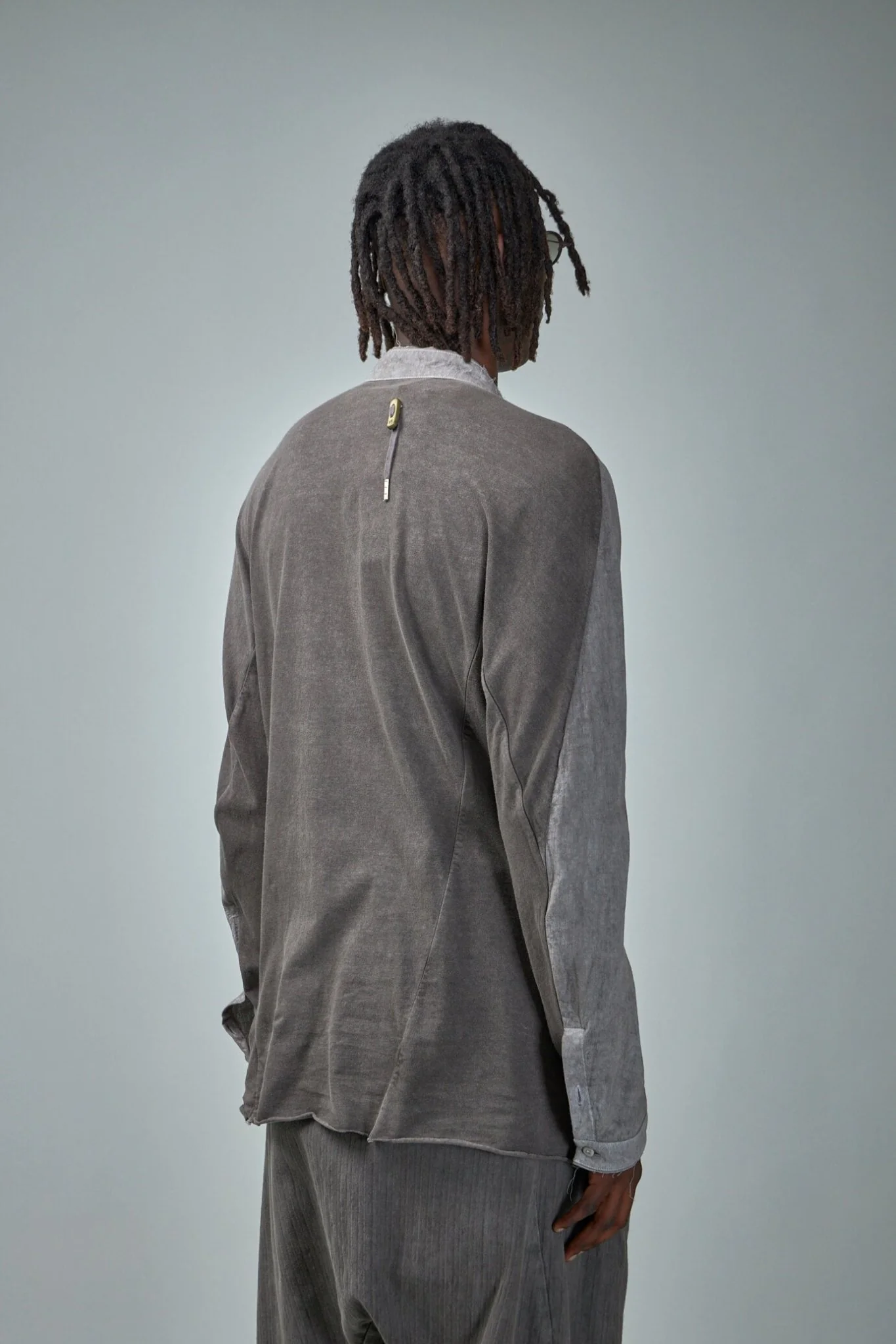 Shirt1 Carbon Grey - Image 3