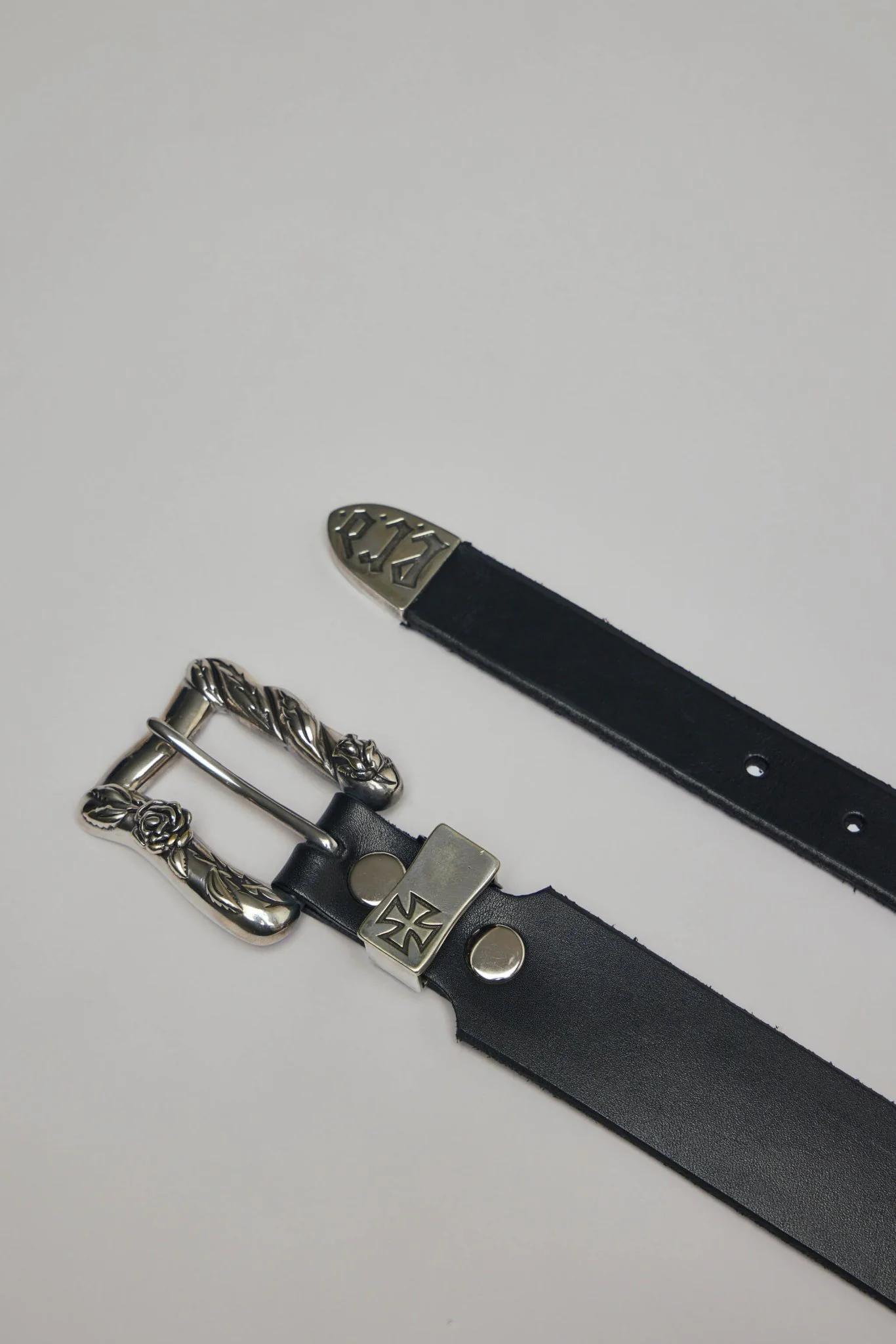 Classic Rose Buckle Belt - Image 4