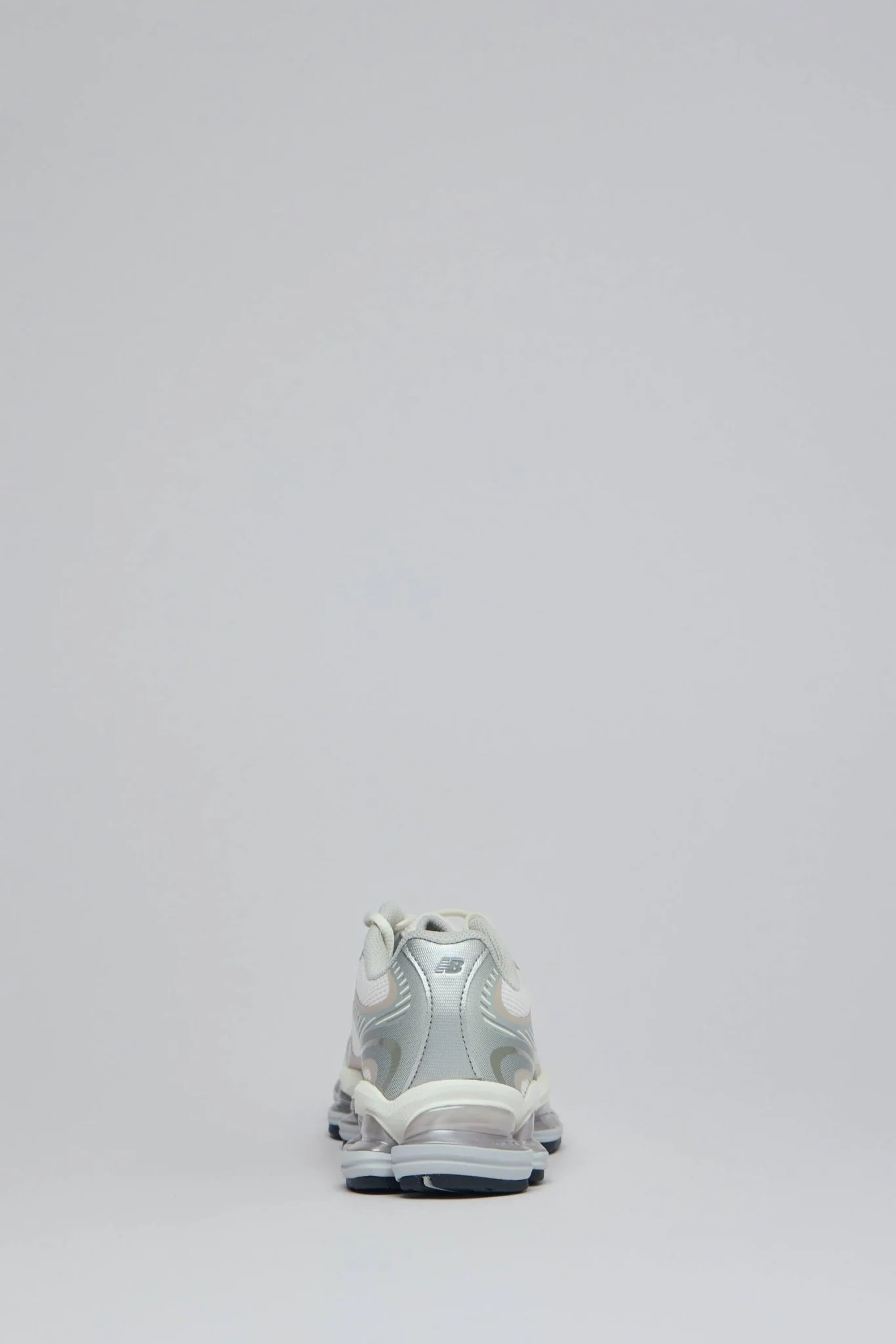 2000 - Image 4