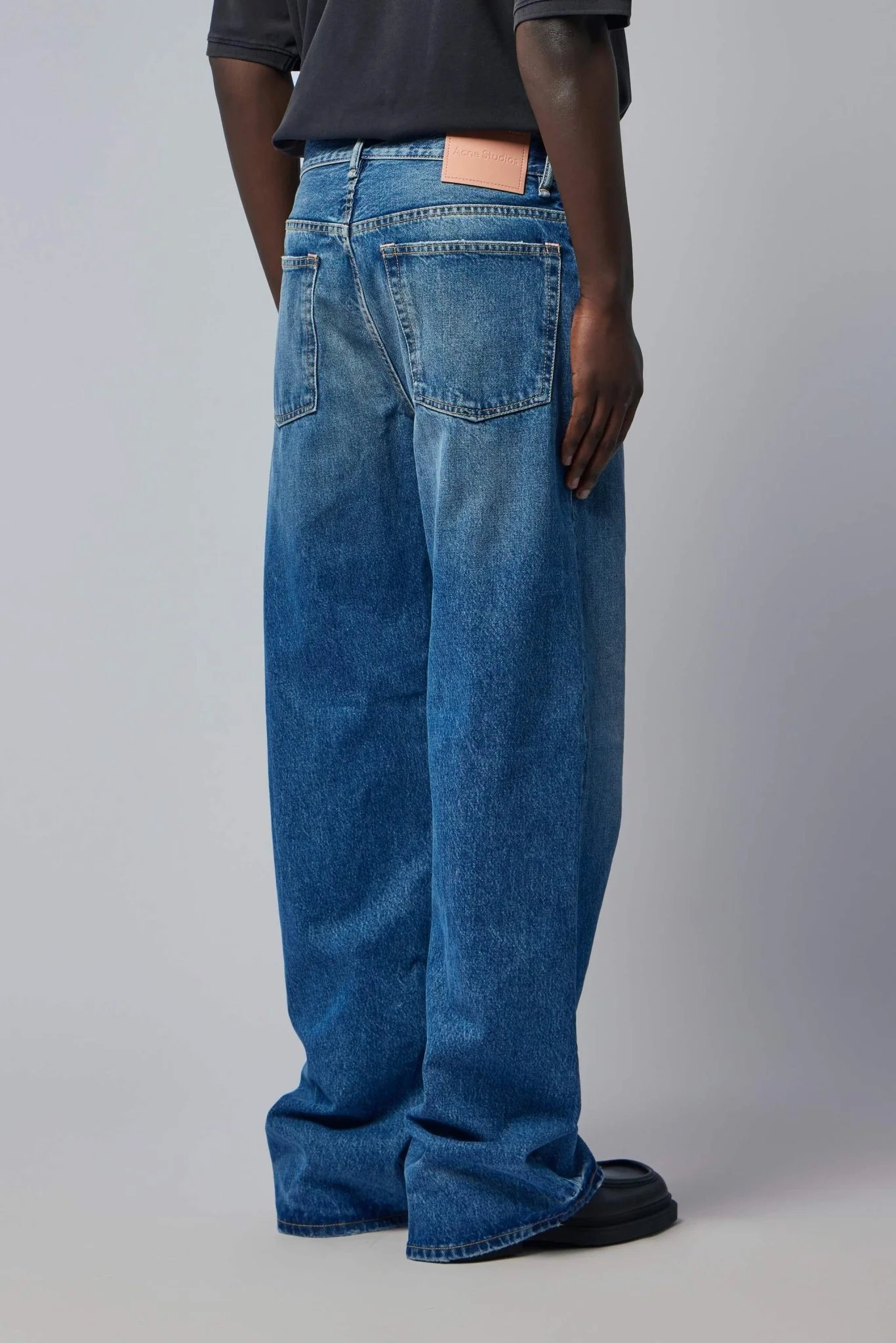 2021m Vintage Blue - Image 4