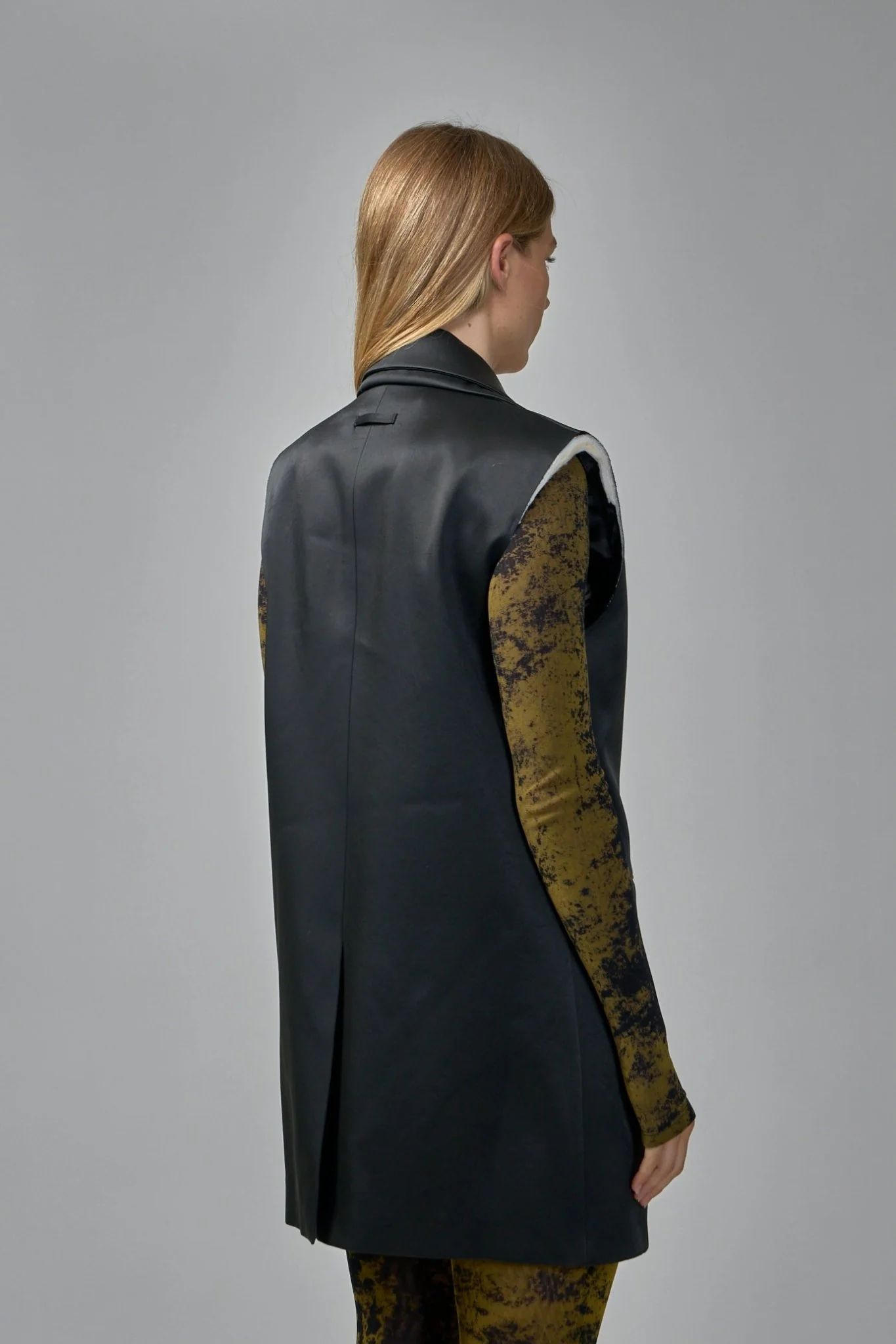 Double-layer Sleeveless Jacket - Image 3