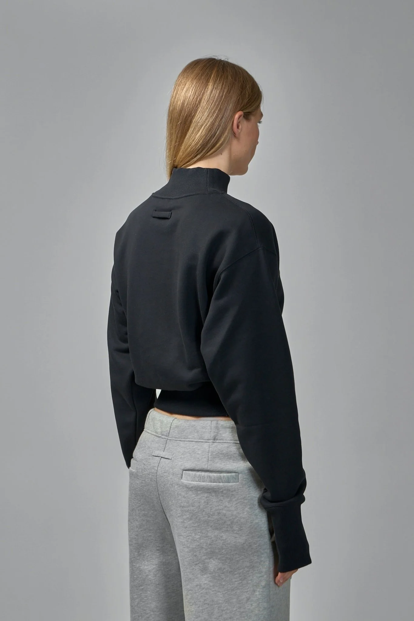 Cropped Crew Neck - Image 3