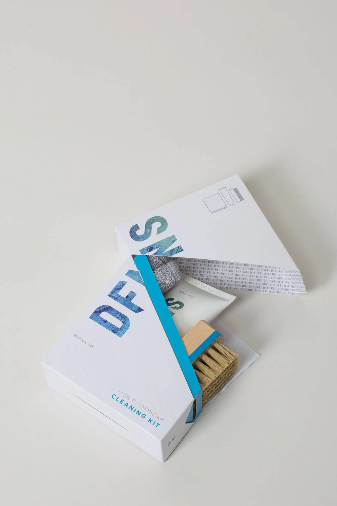 Footwear Cleaning Kit