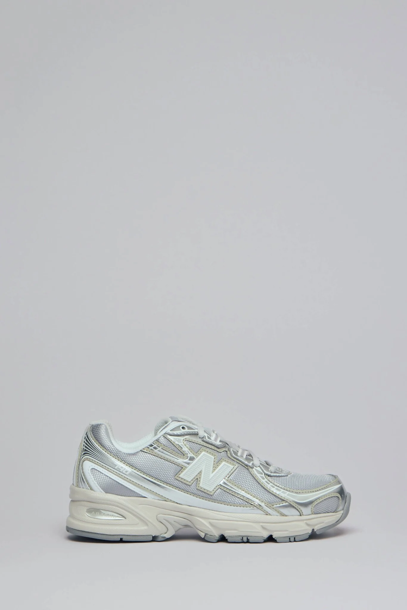 740 Sneaker
