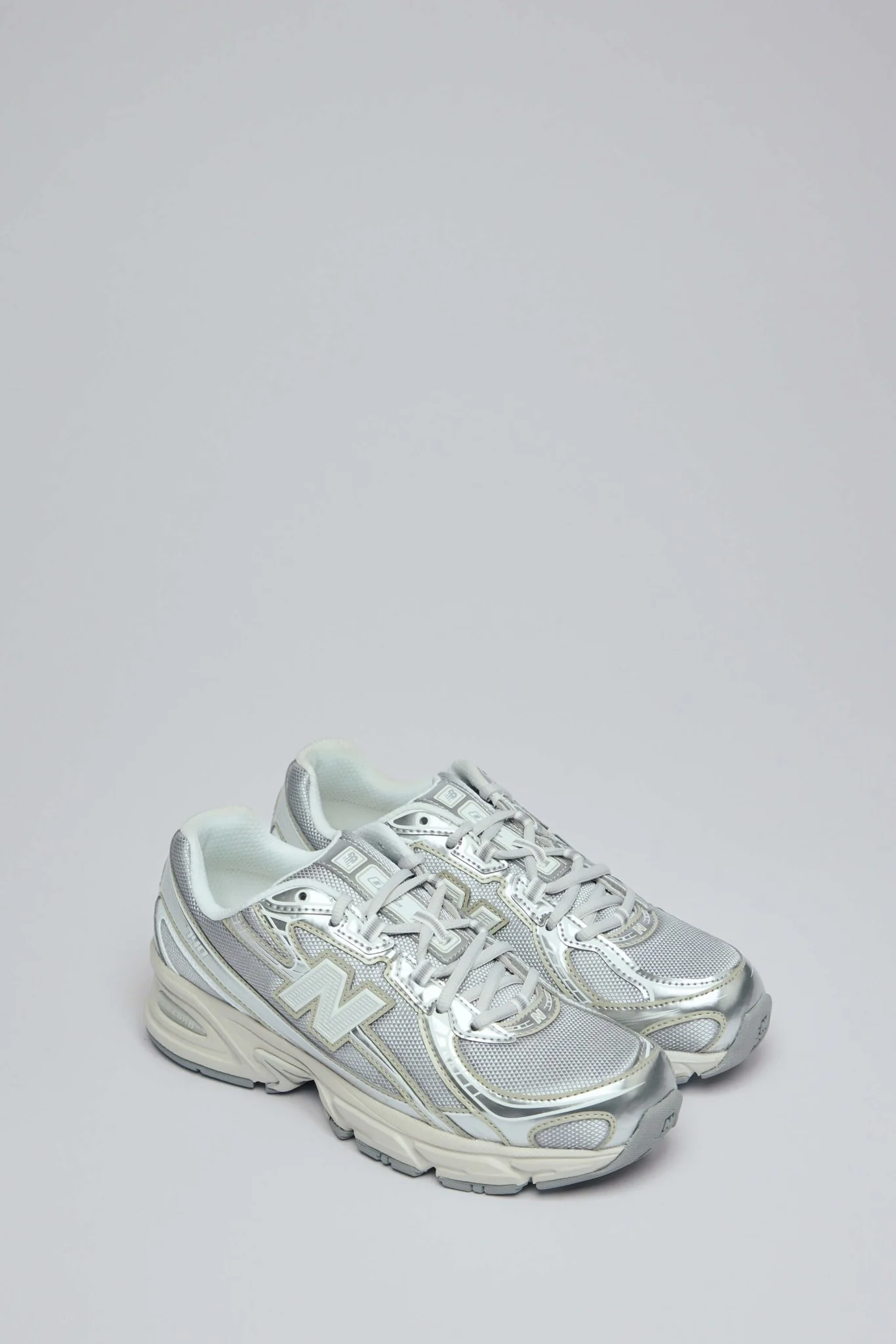 740 Sneaker - Image 2