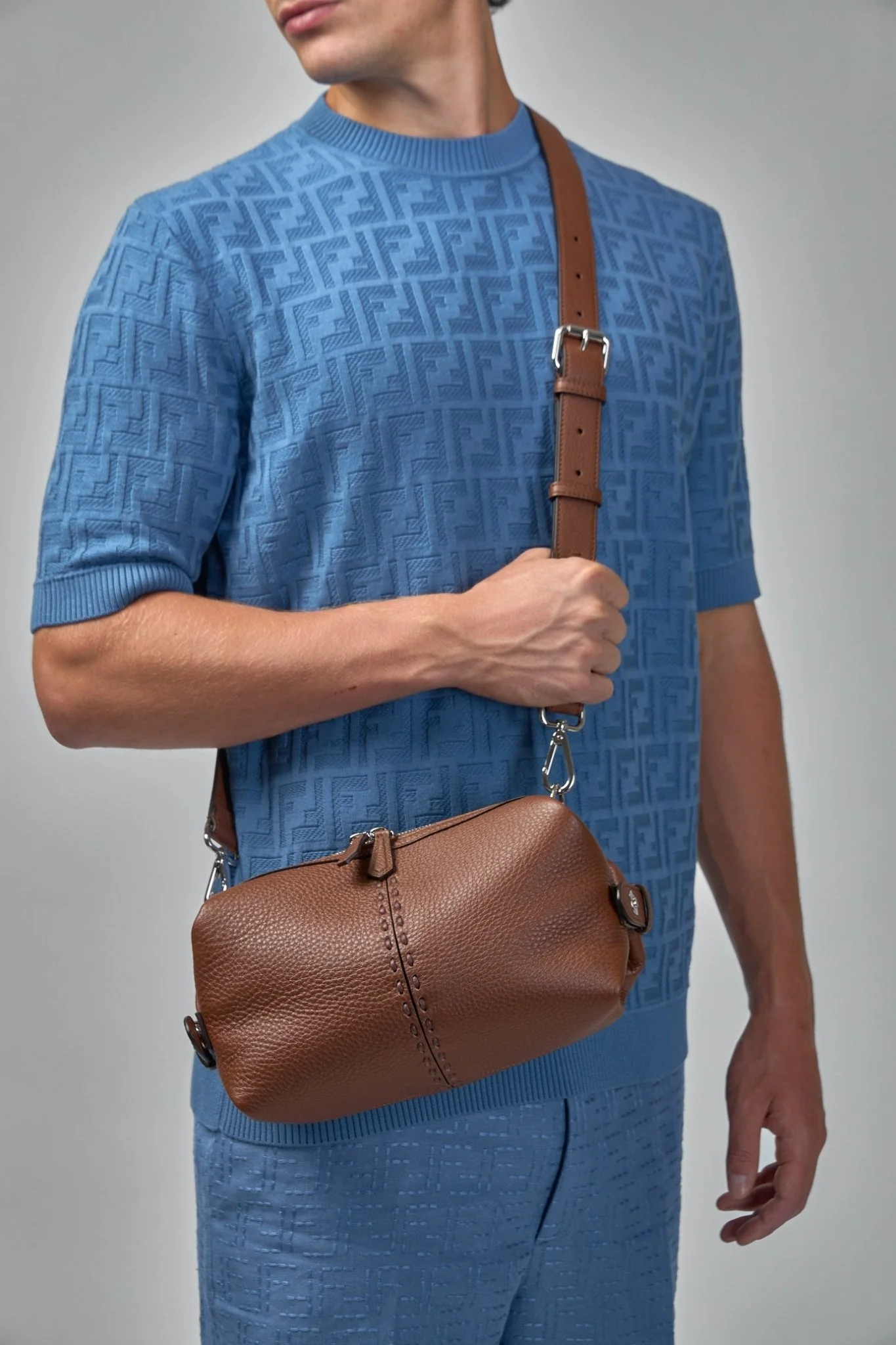 Siesta Small Shoulder Bag - Image 4