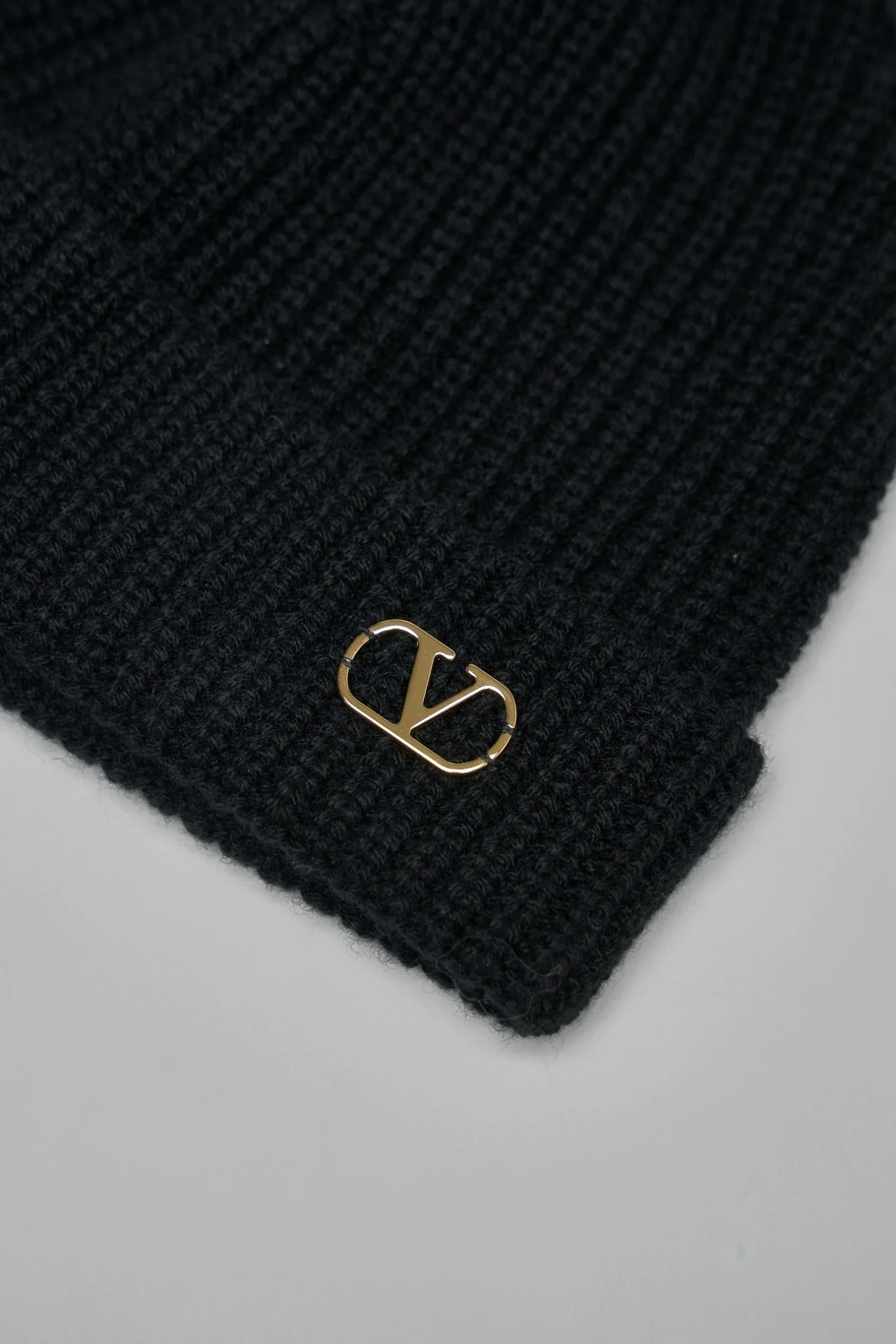 VLogo Signature Knitted Beanie - Image 4