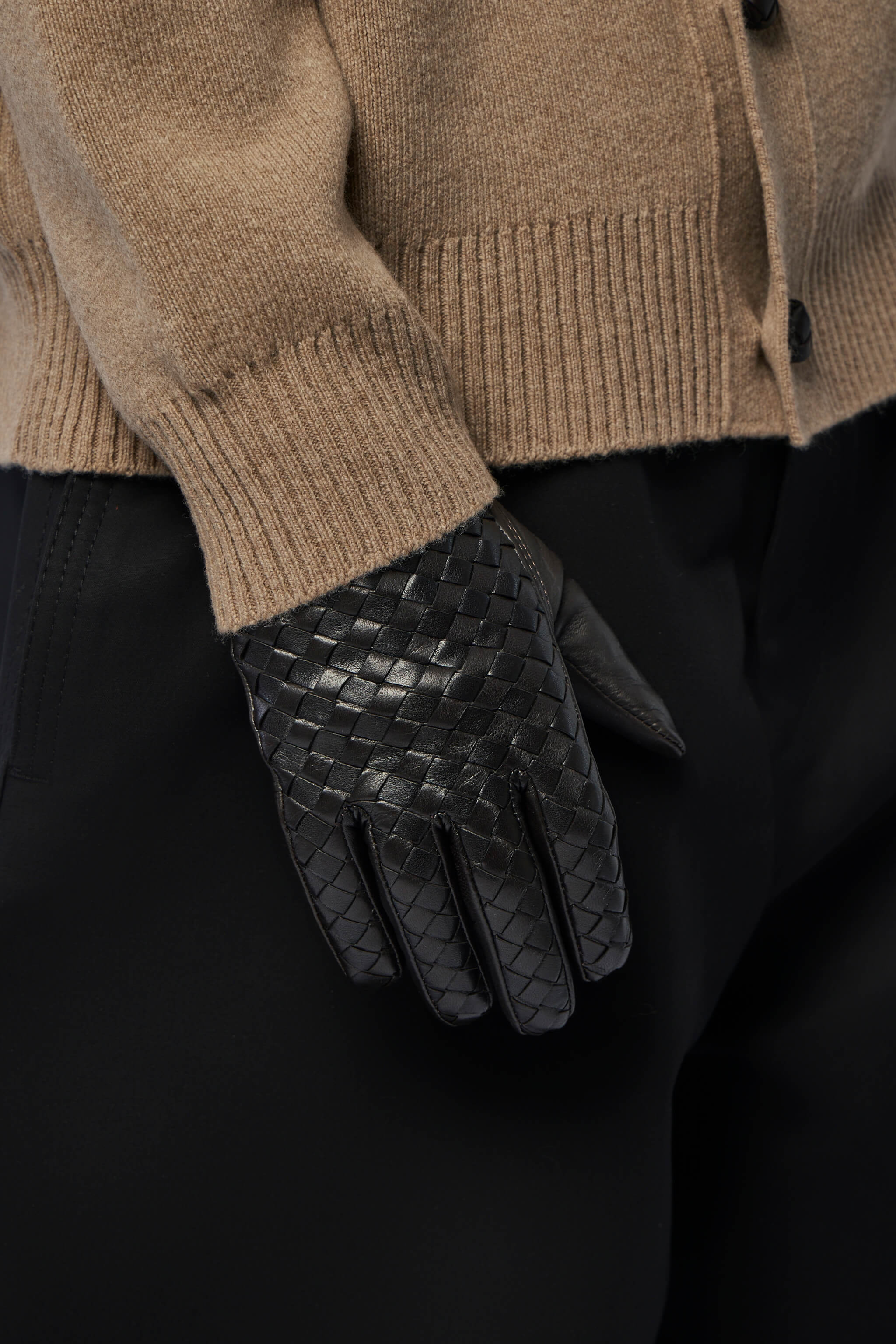 Intrecciato Leather Gloves - Image 4