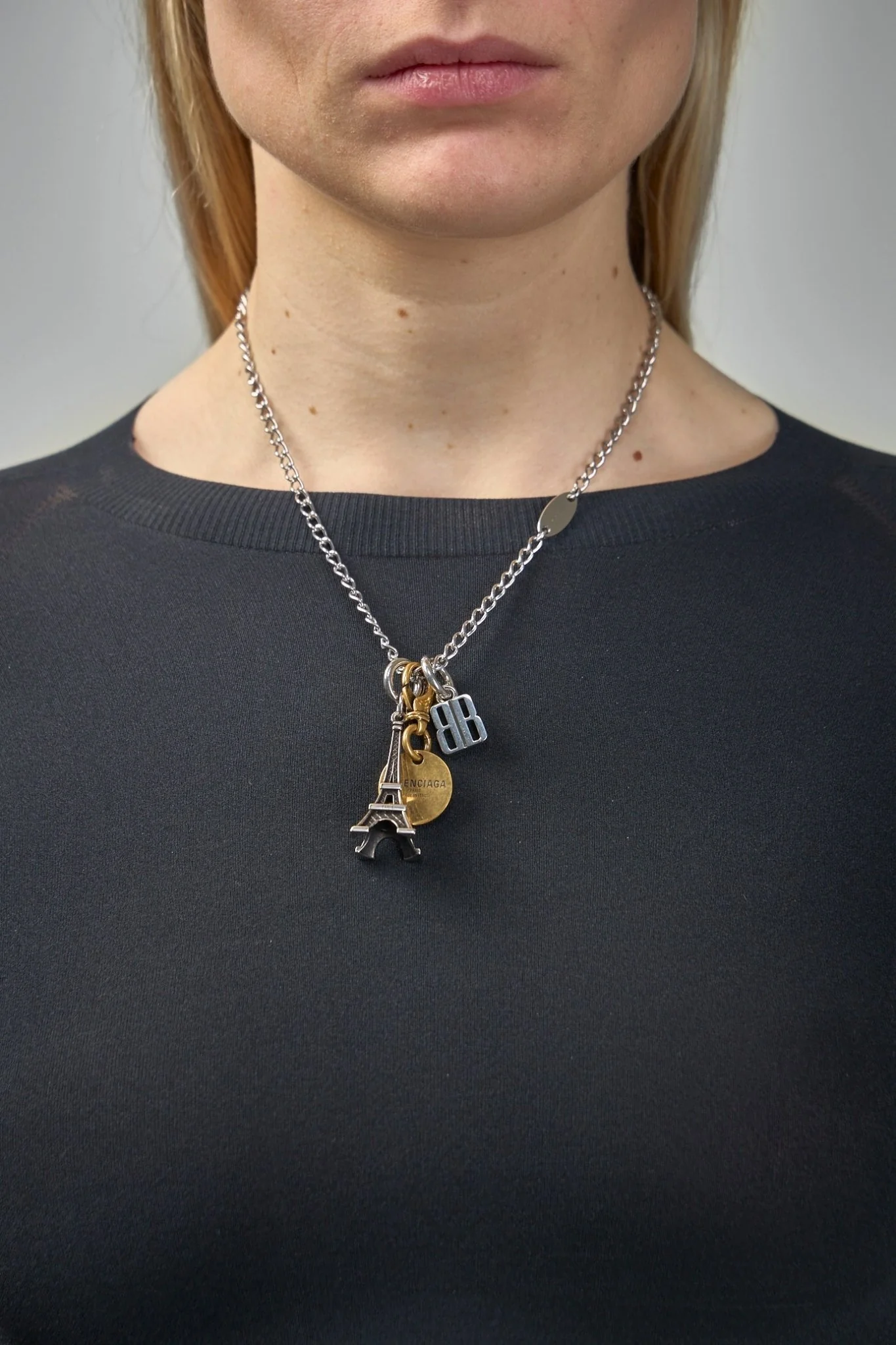 Carousel Eiffel Collector Necklace - Image 3