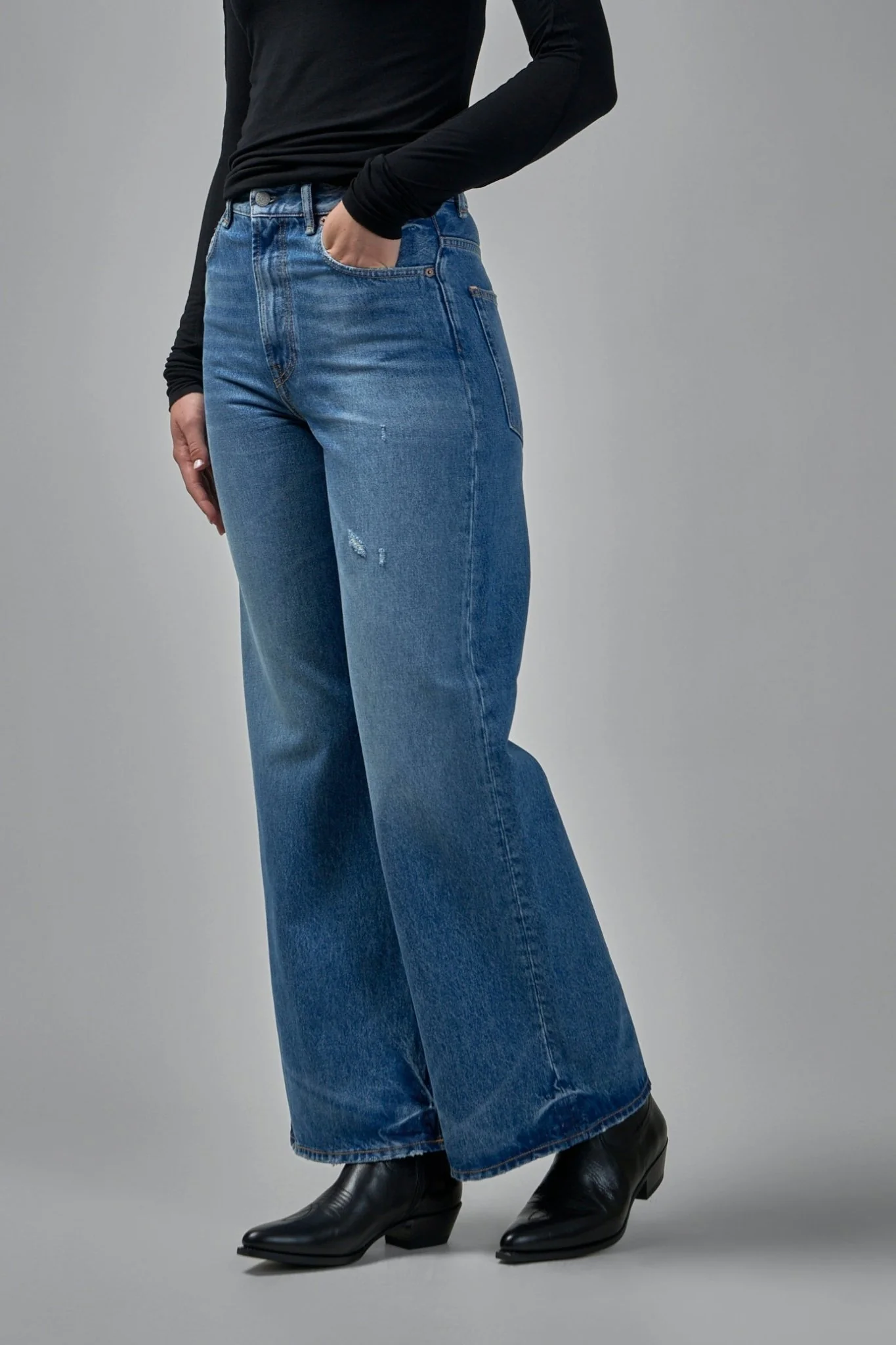 Regular Fit High Waist Wide Leg Jeans - Image 4