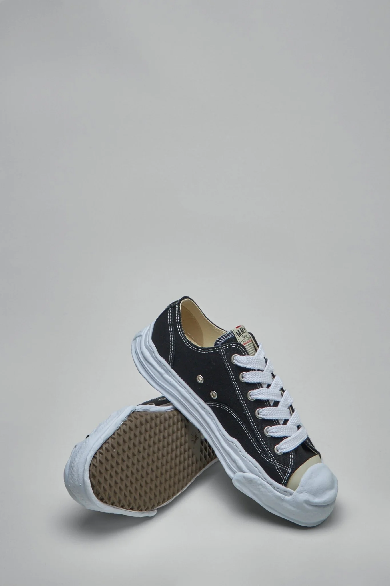 Hank Og Sole Canvas Low-top Sneaker - Image 5