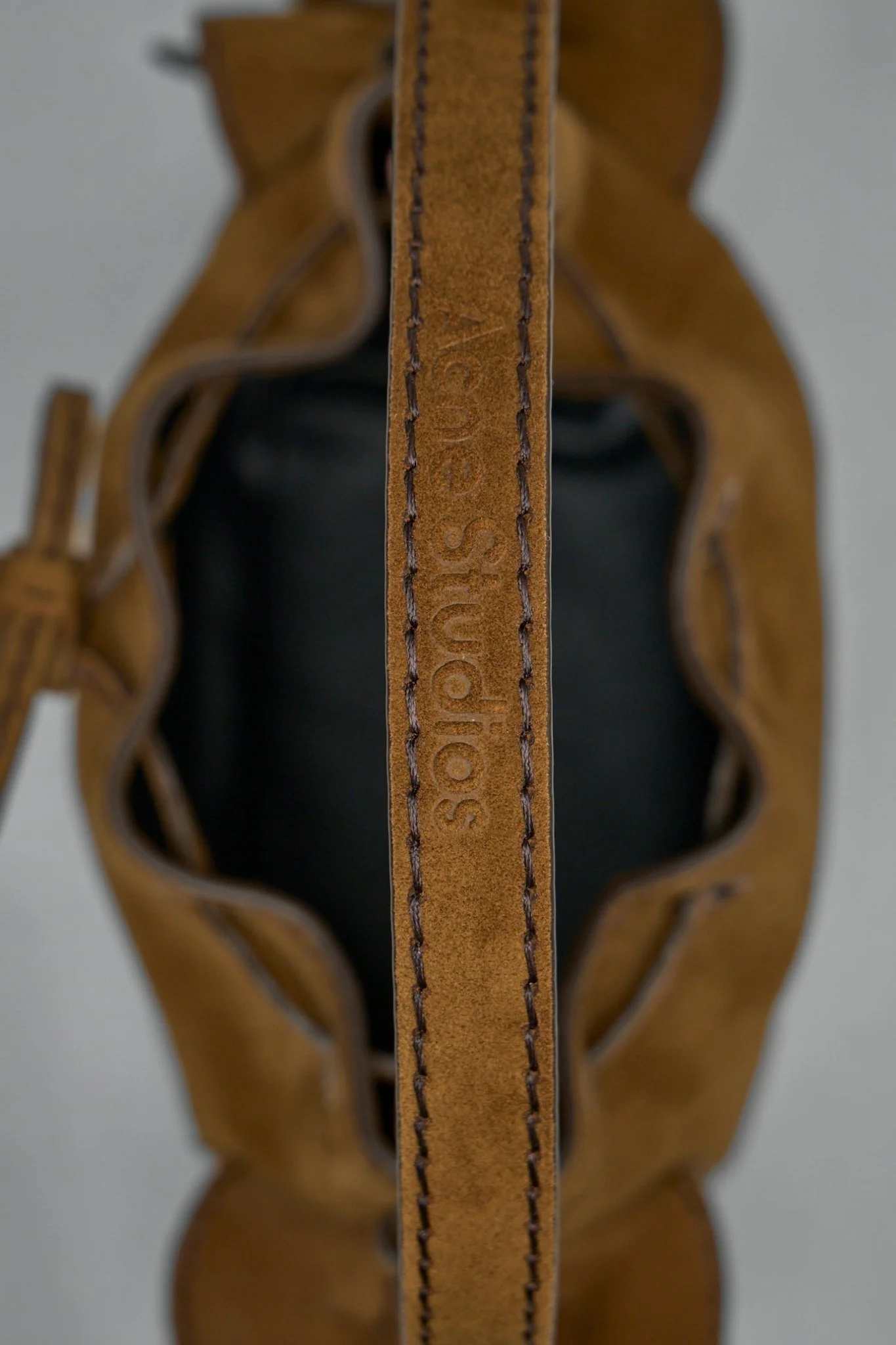 Multipocket Mini Bucket - Image 6