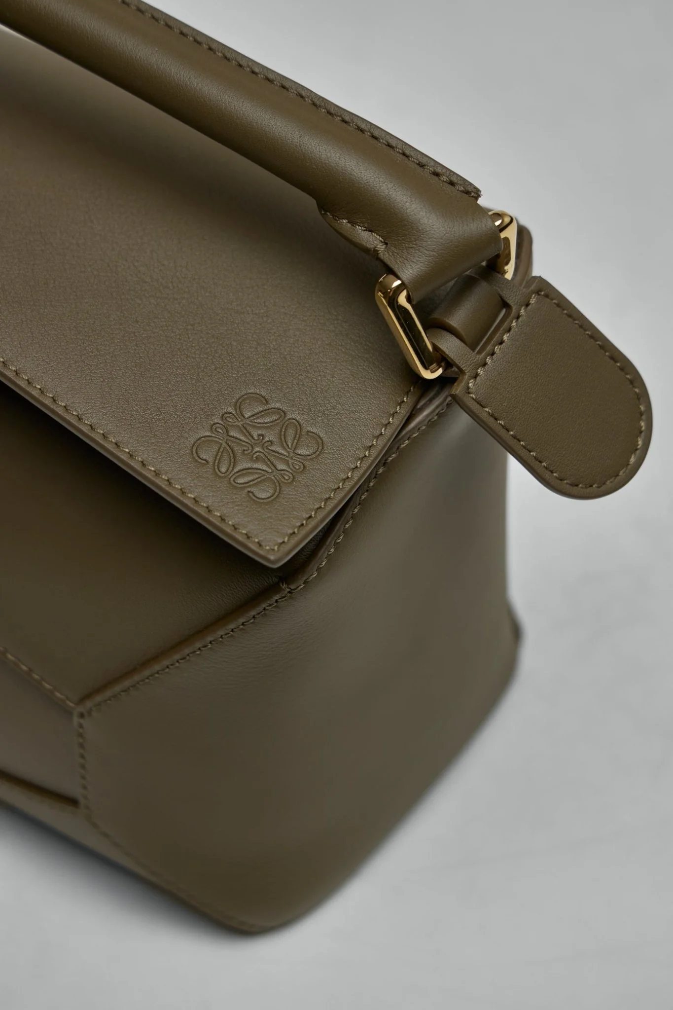 Puzzle Edge Small Bag - Image 4