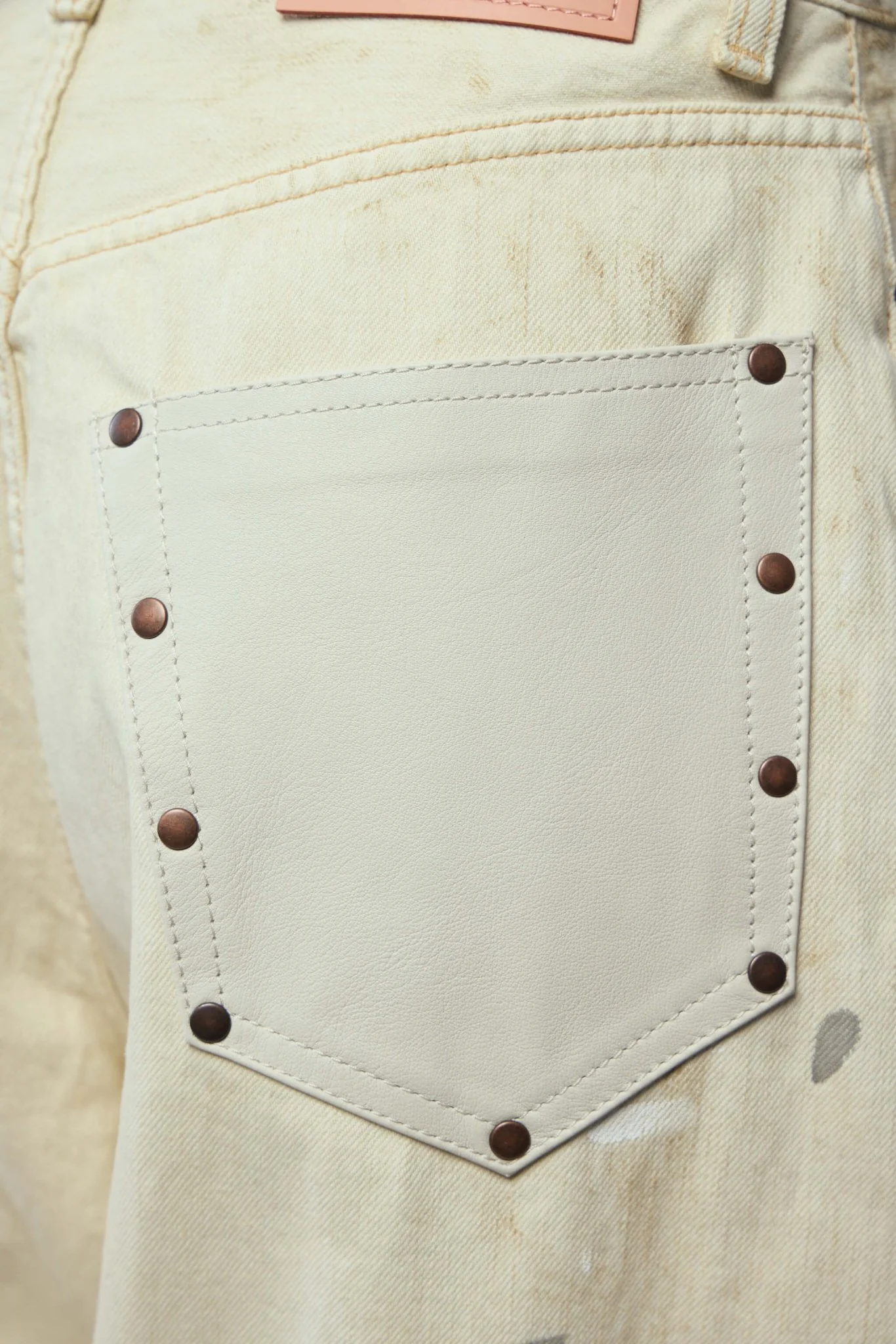 2023 U White Trafalgar Leather - Image 5