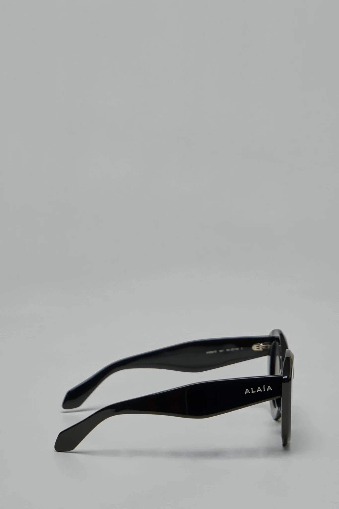 Cat-Eye Acetate Sunglasses - Image 3