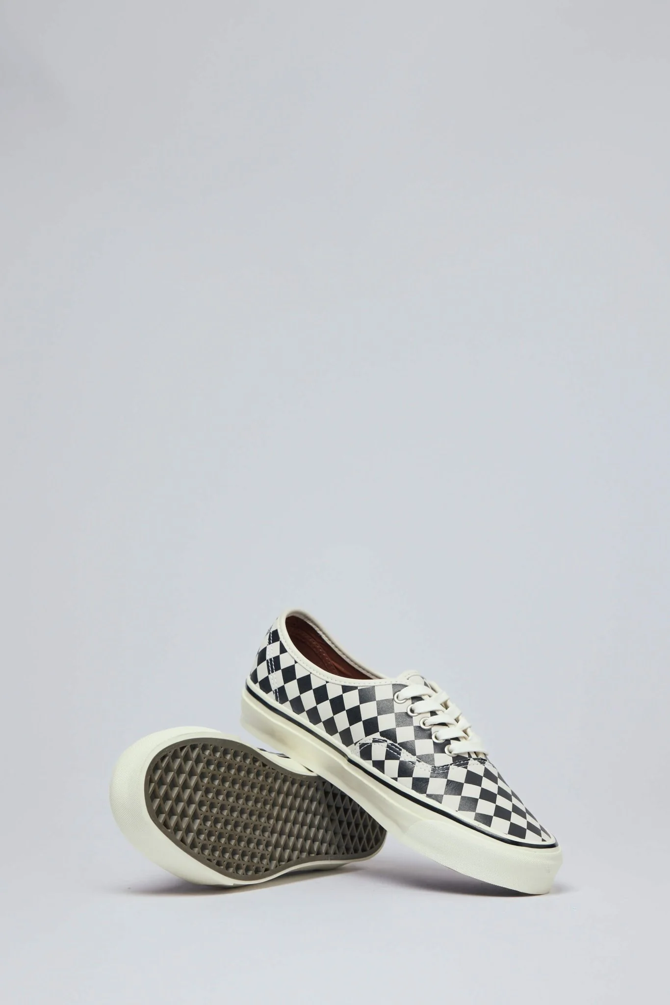 Authentic 44 Diamond Check - Image 5