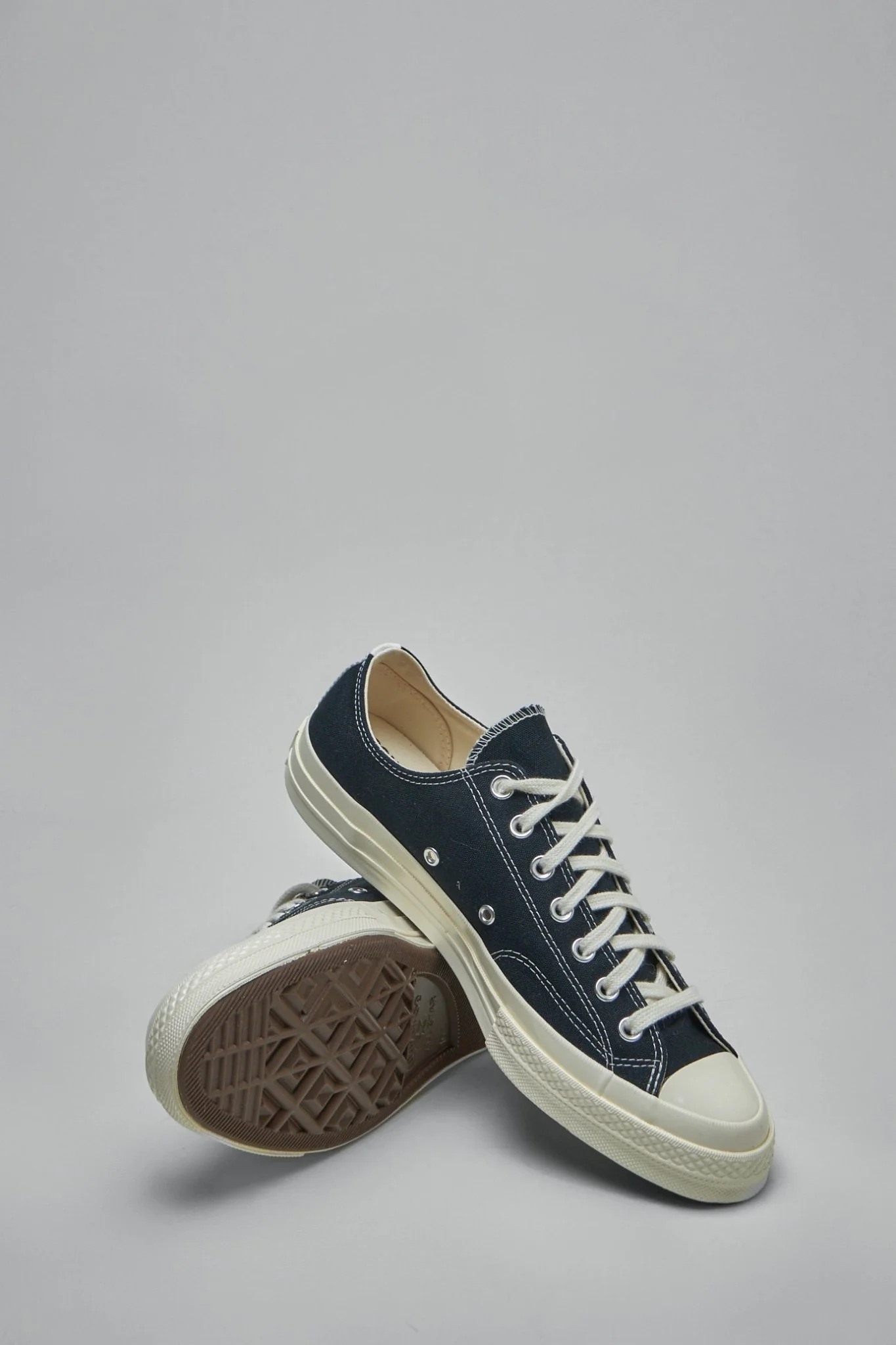 Chuck 70 Low Small Red Heart - Image 5