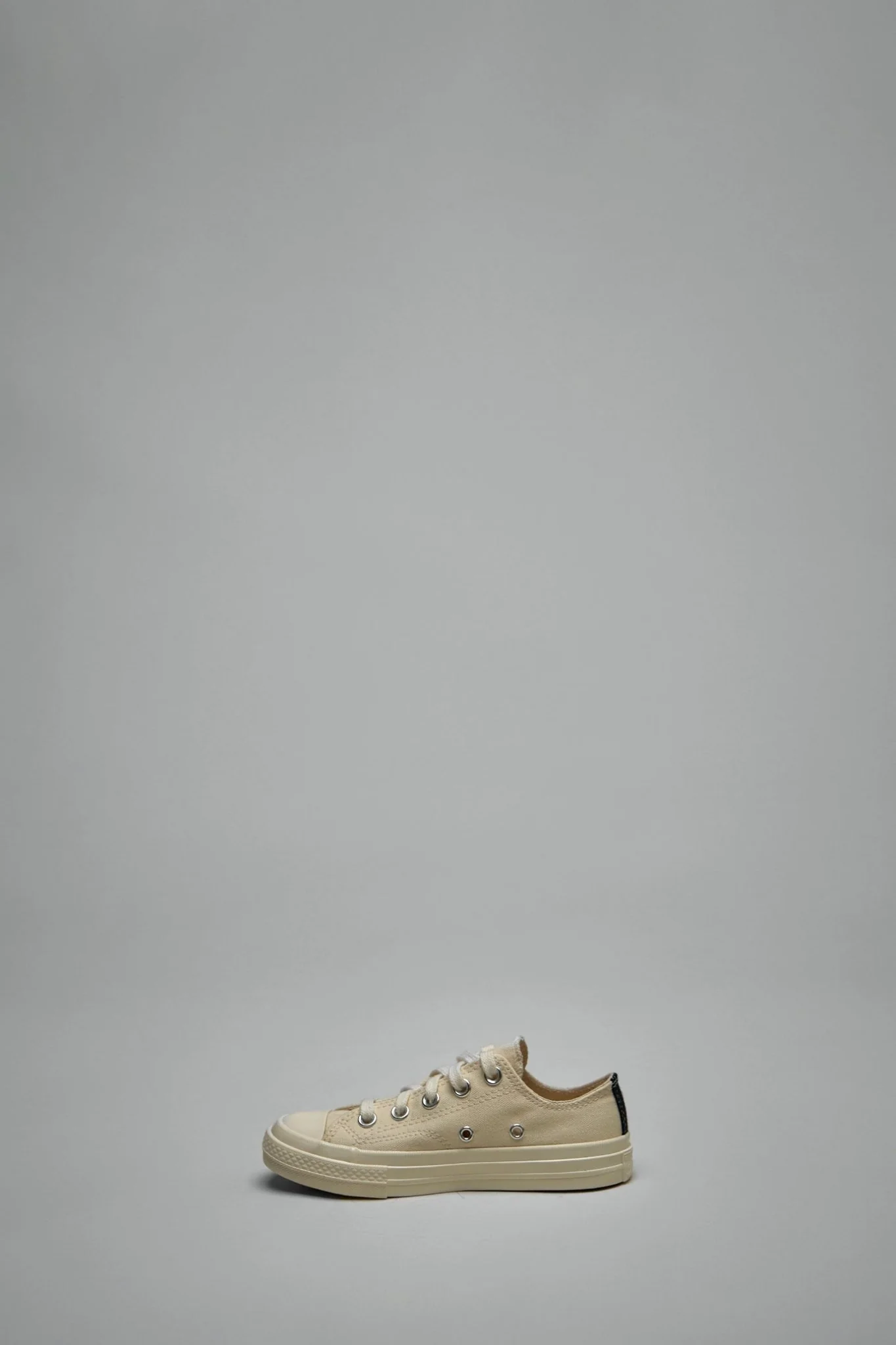 Small Red Heart Low Top Kids - Image 3