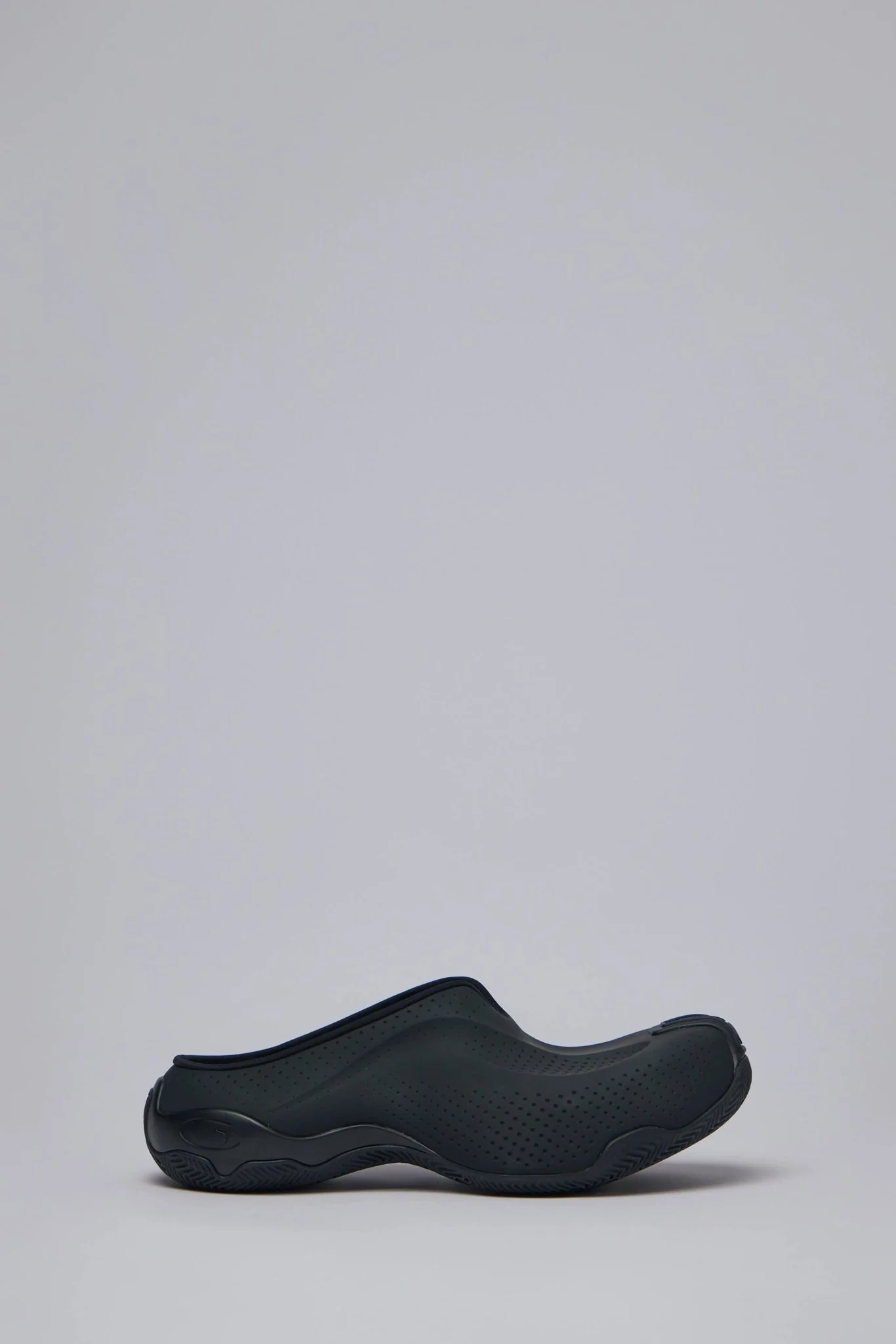 Basketball Mule Sneaker