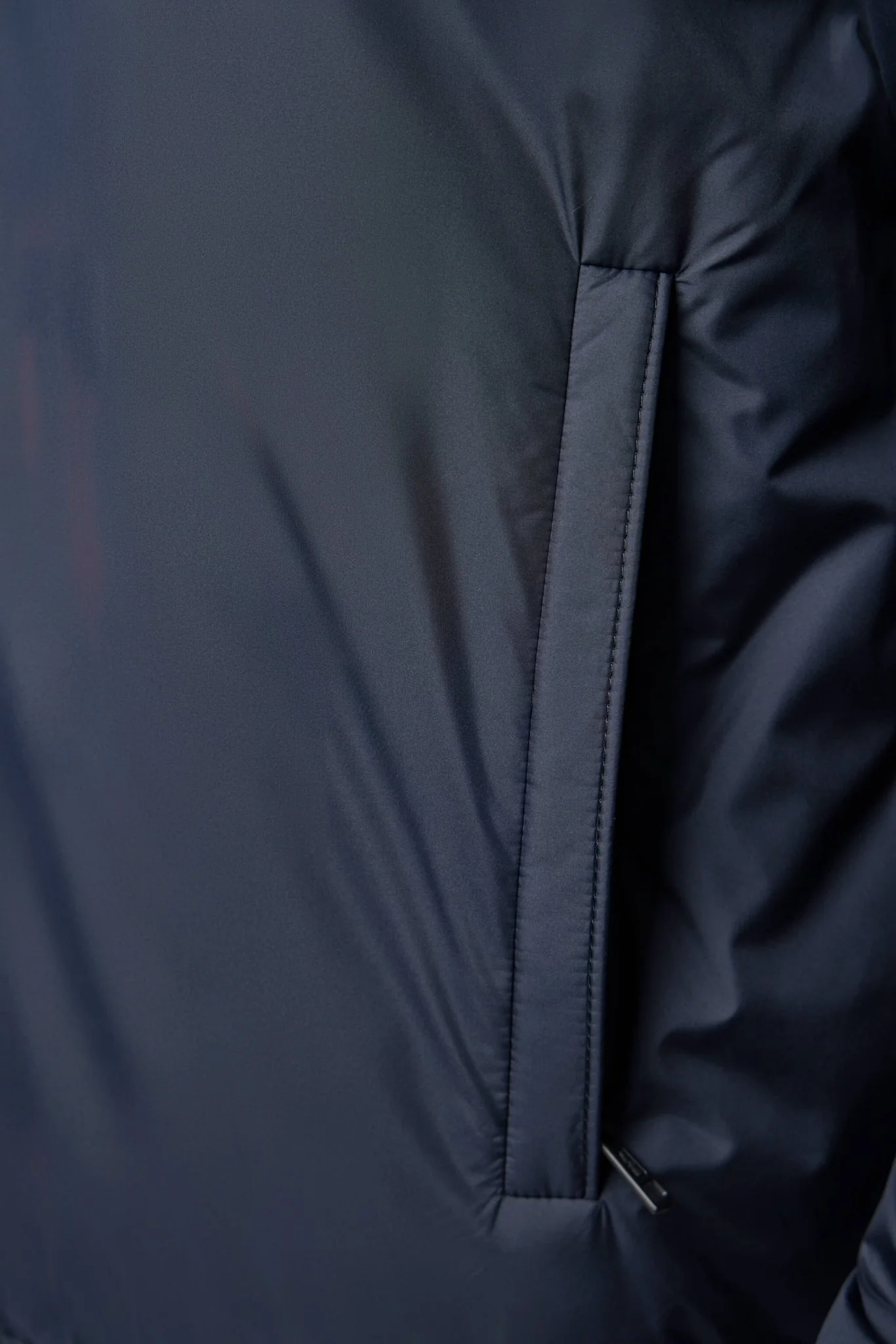 Berre Short Down Jacket - Image 4