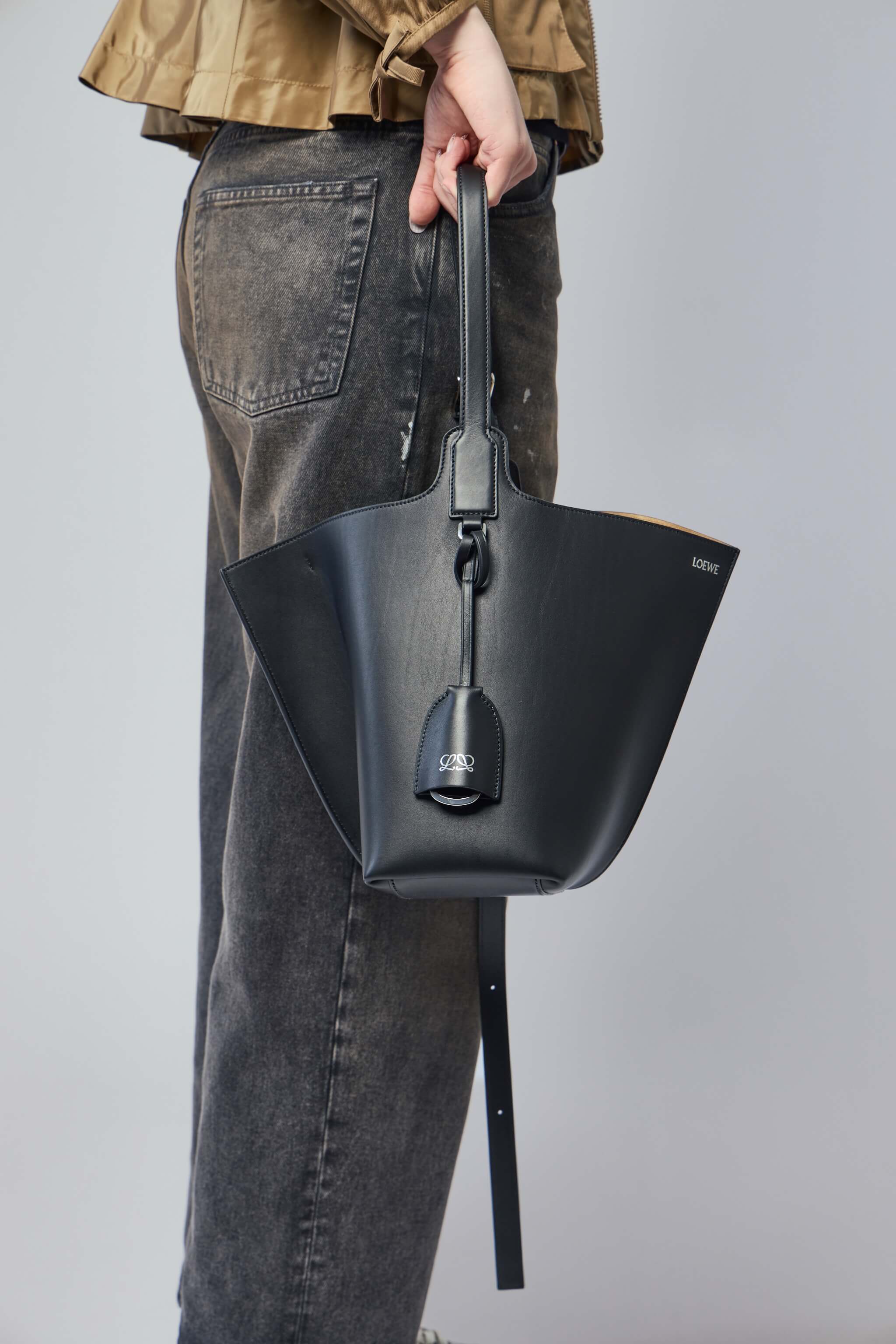 Medium Bilbao Bucket - Image 7