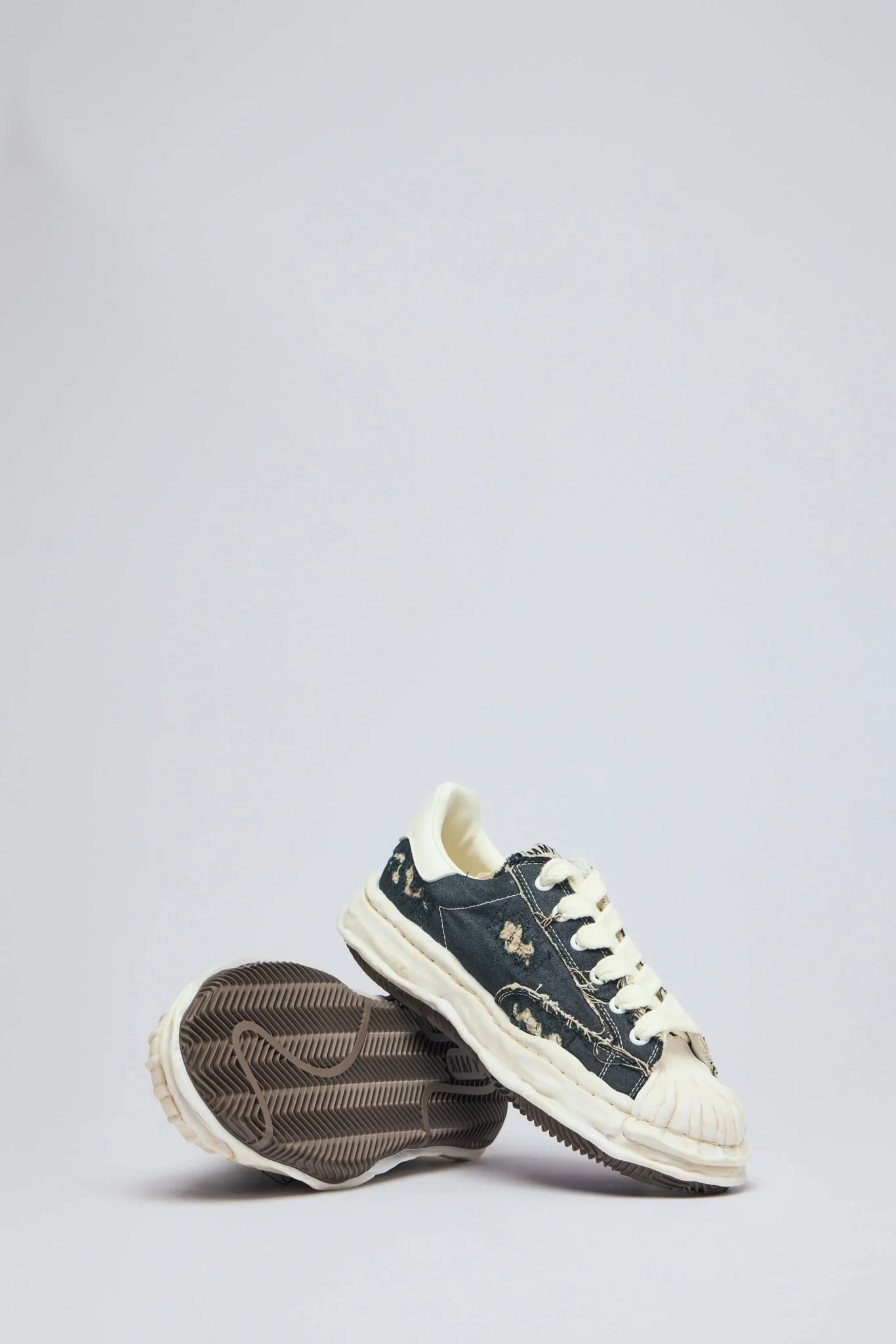 Og Sole Ripped Overdye Canvas Low-top Sneaker - Image 5