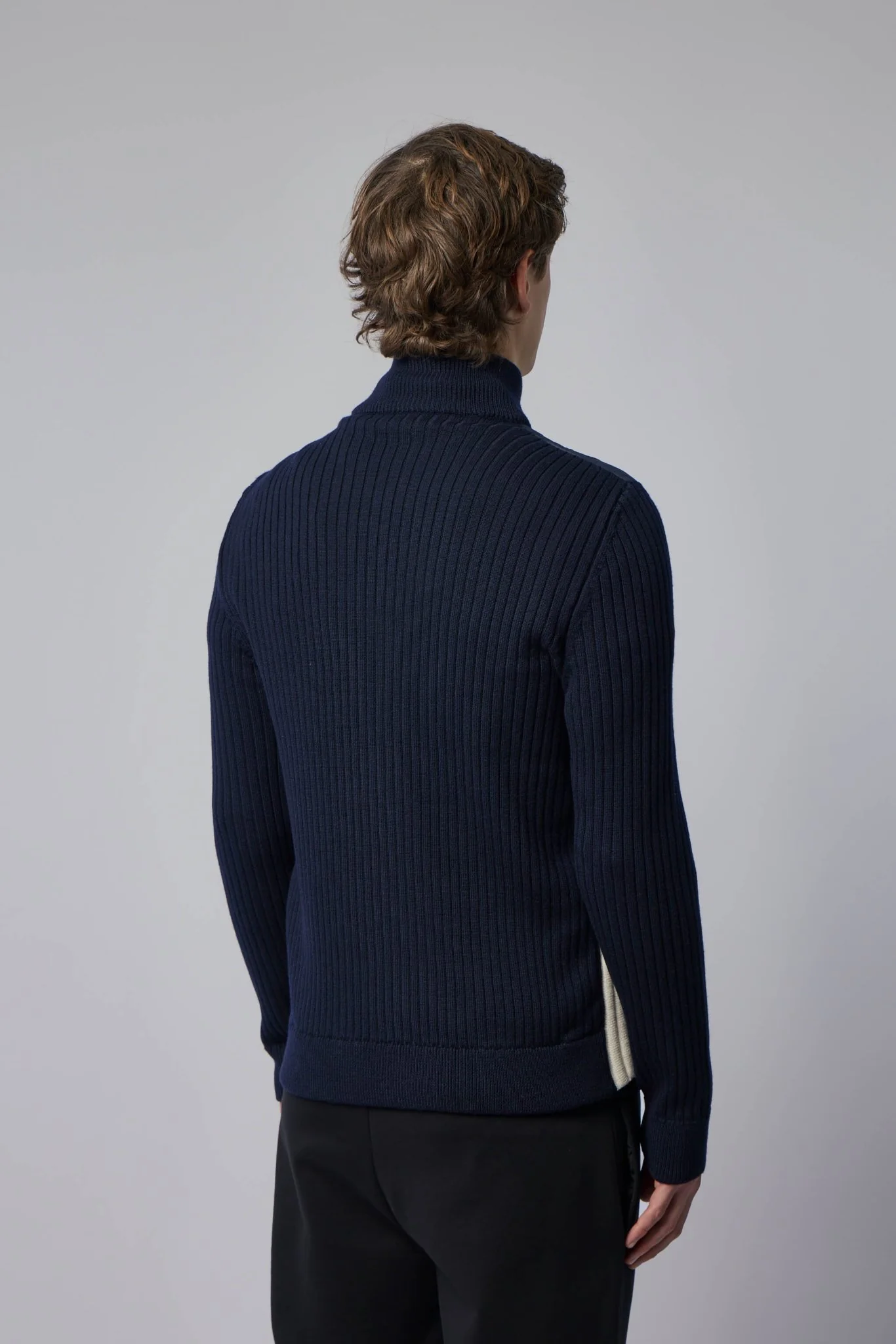 Padded Wool Zip-up Cardigan - Image 6