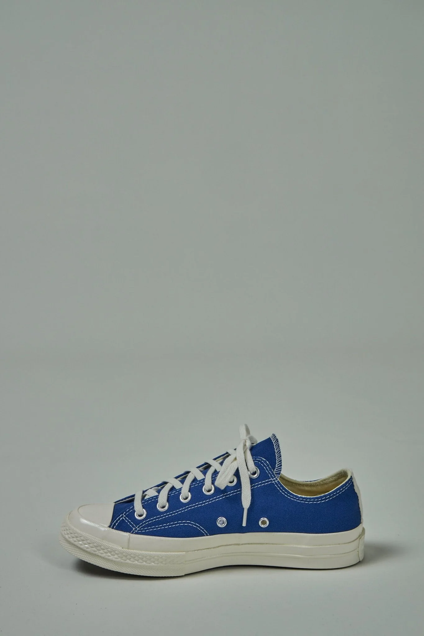 Big Heart Low Top Sneakers - Image 3