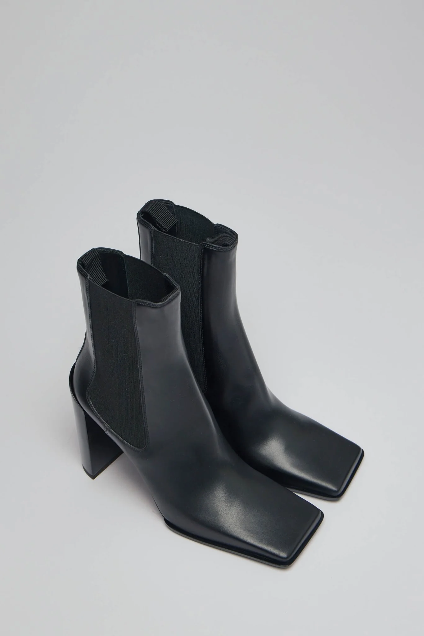Square Chelsea Boots - Image 2