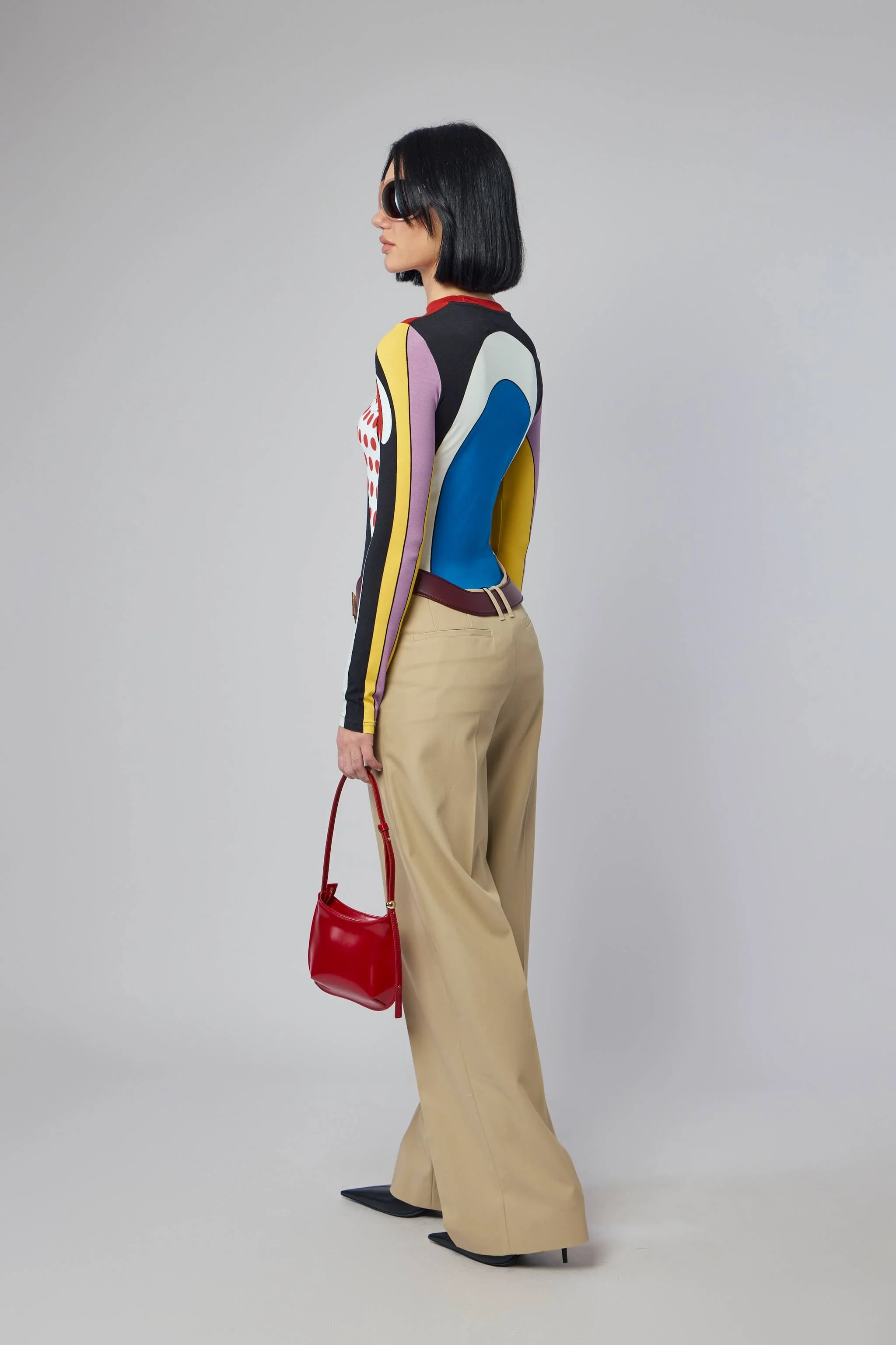 Chino Trousers With Open Front Curves And Belt - Image 8