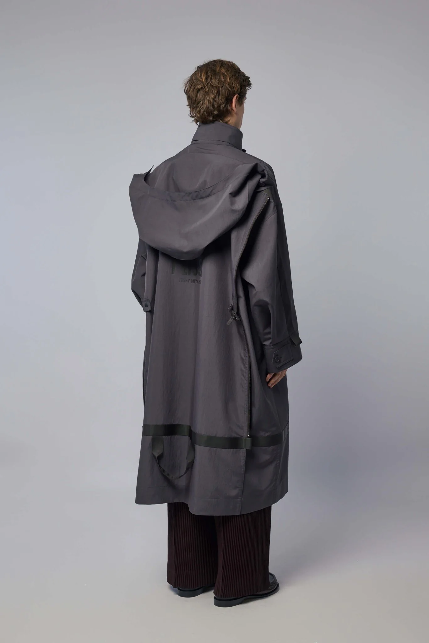 Carrier Carried Coat - Image 5