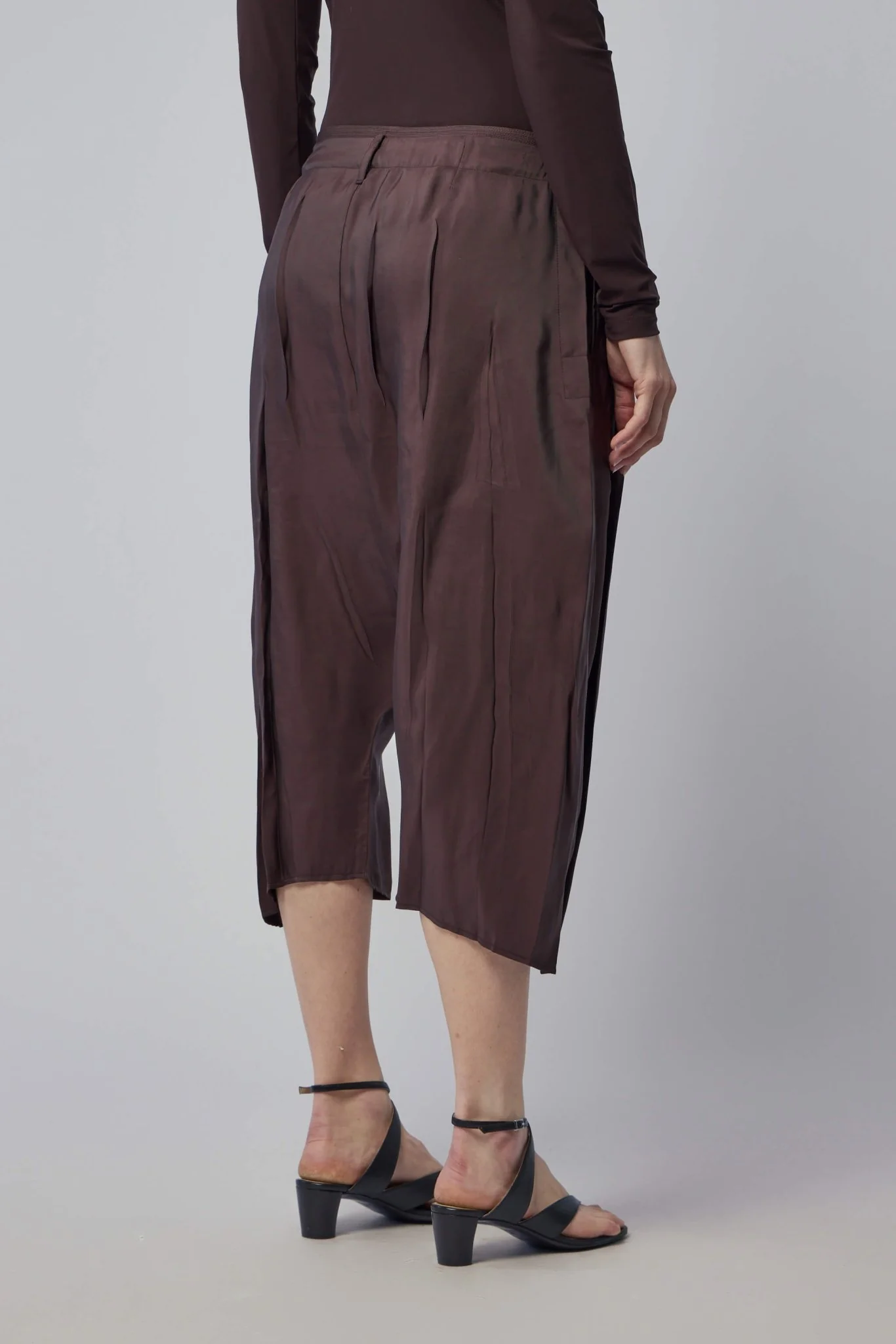 Creased Dropped Crotch Bermudas - Image 5