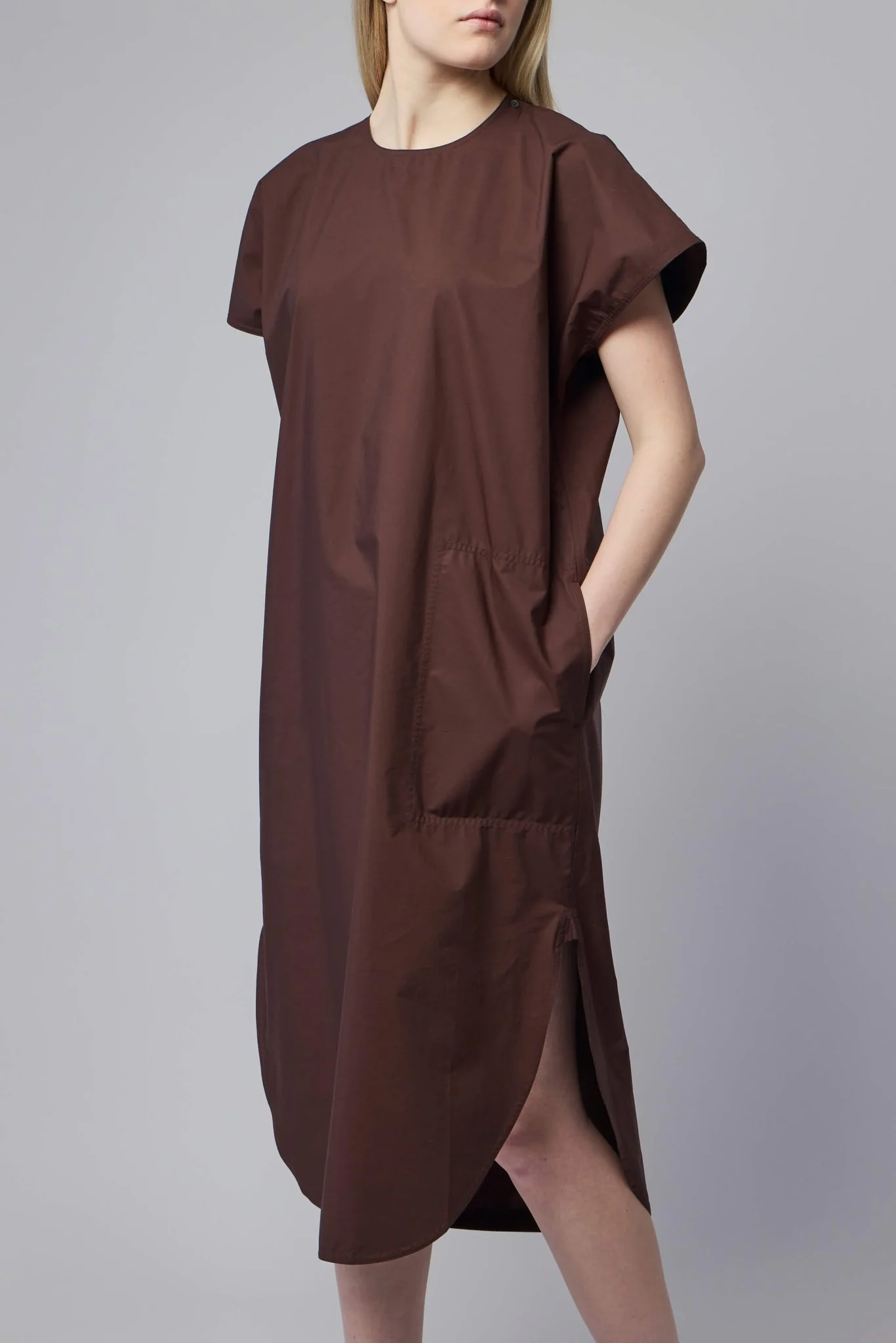Crew Neck Ssl Dress with Curved Hem - Image 3