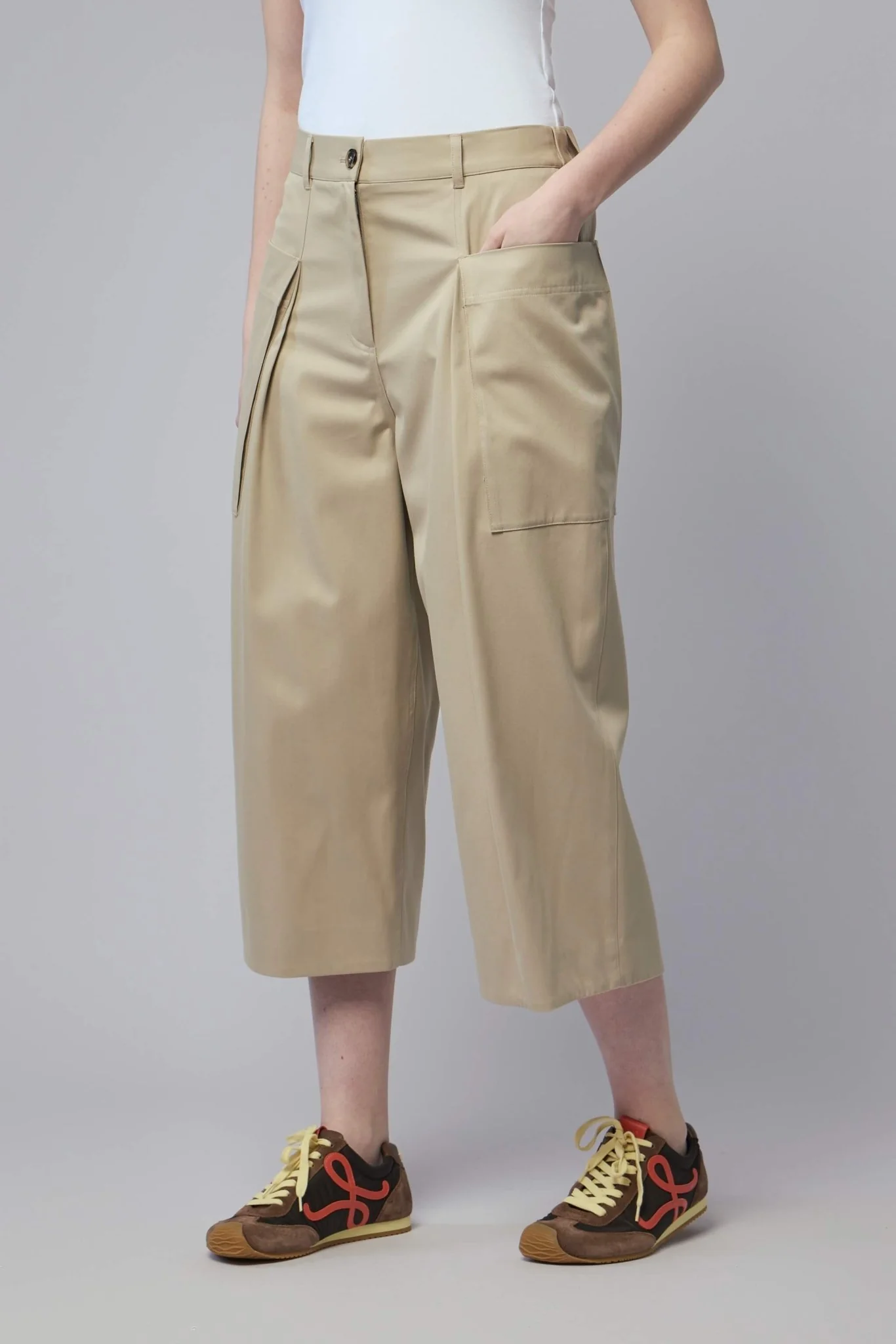 Cropped Trousers in Cotton and Silk - Image 3