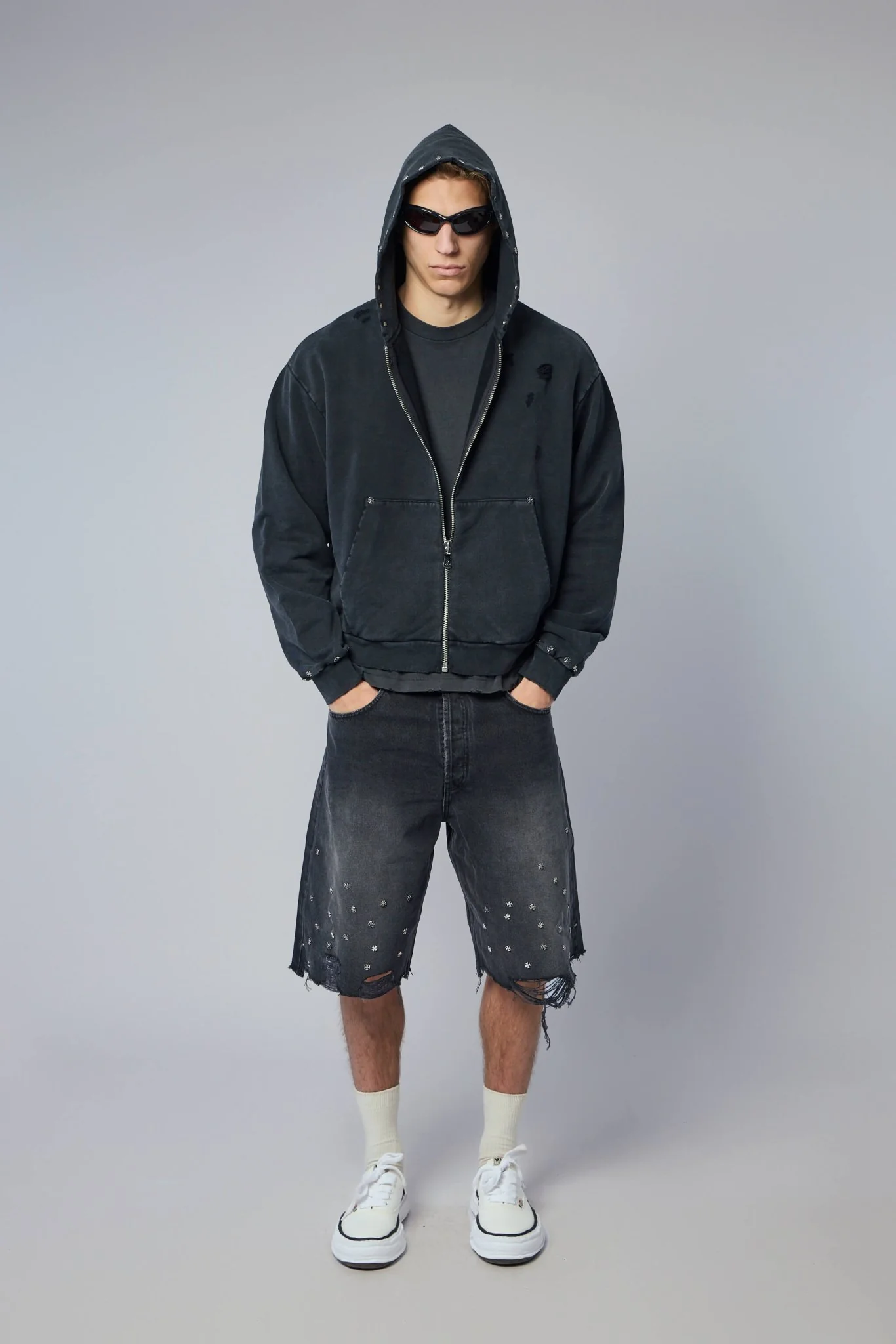 Cross Pin Baggy Jeans Shorts - Image 7