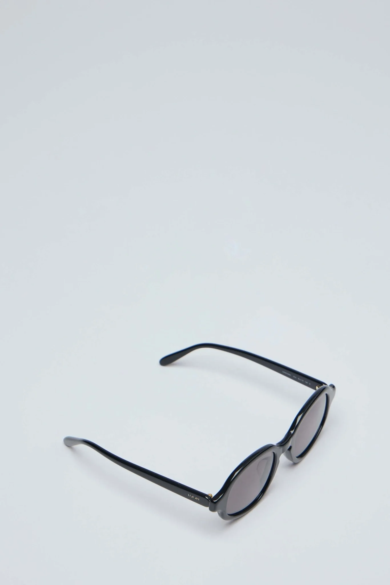 Delta Slim Sunglasses - Image 4