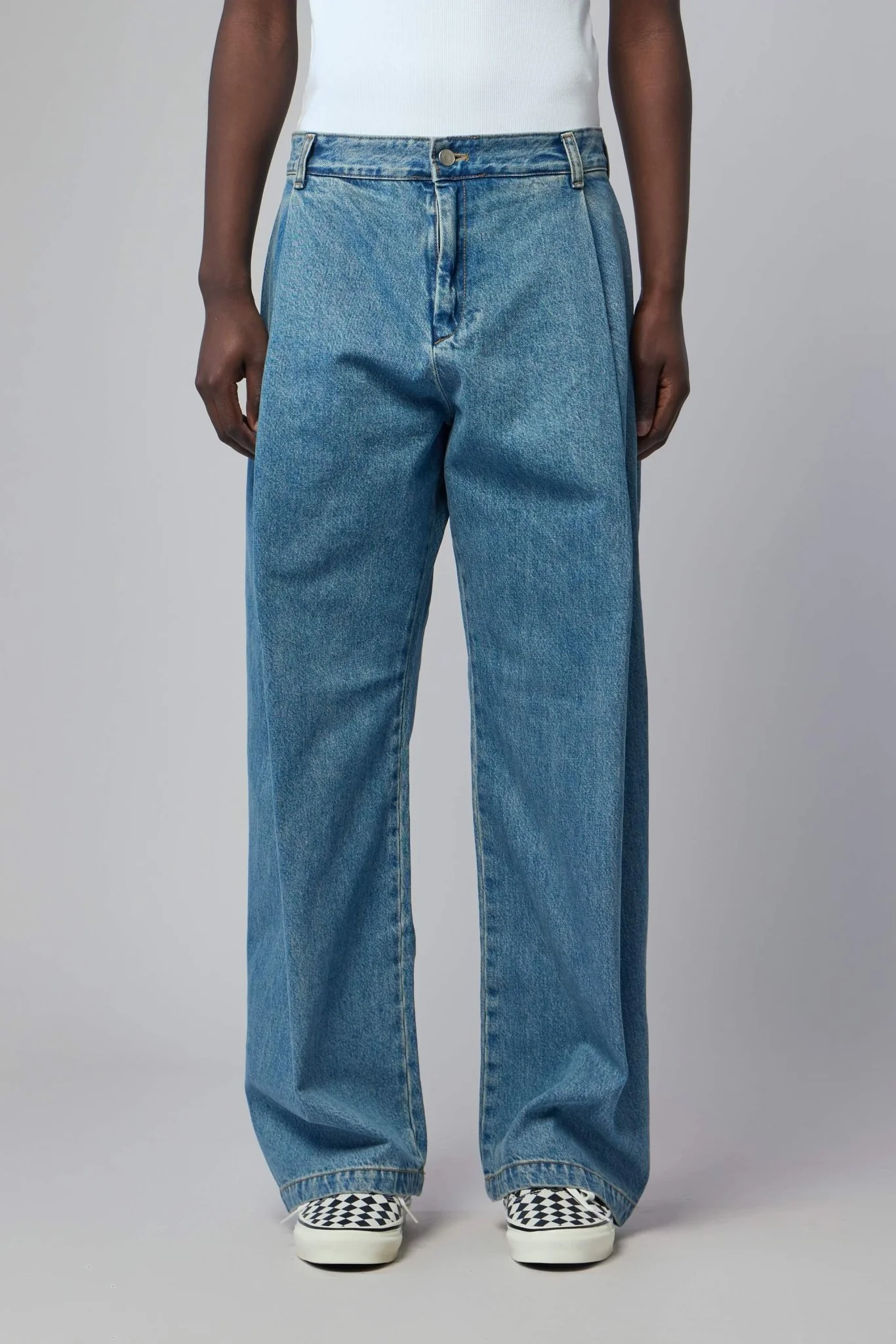 Denim 410 Bermuda Jeans - Image 2
