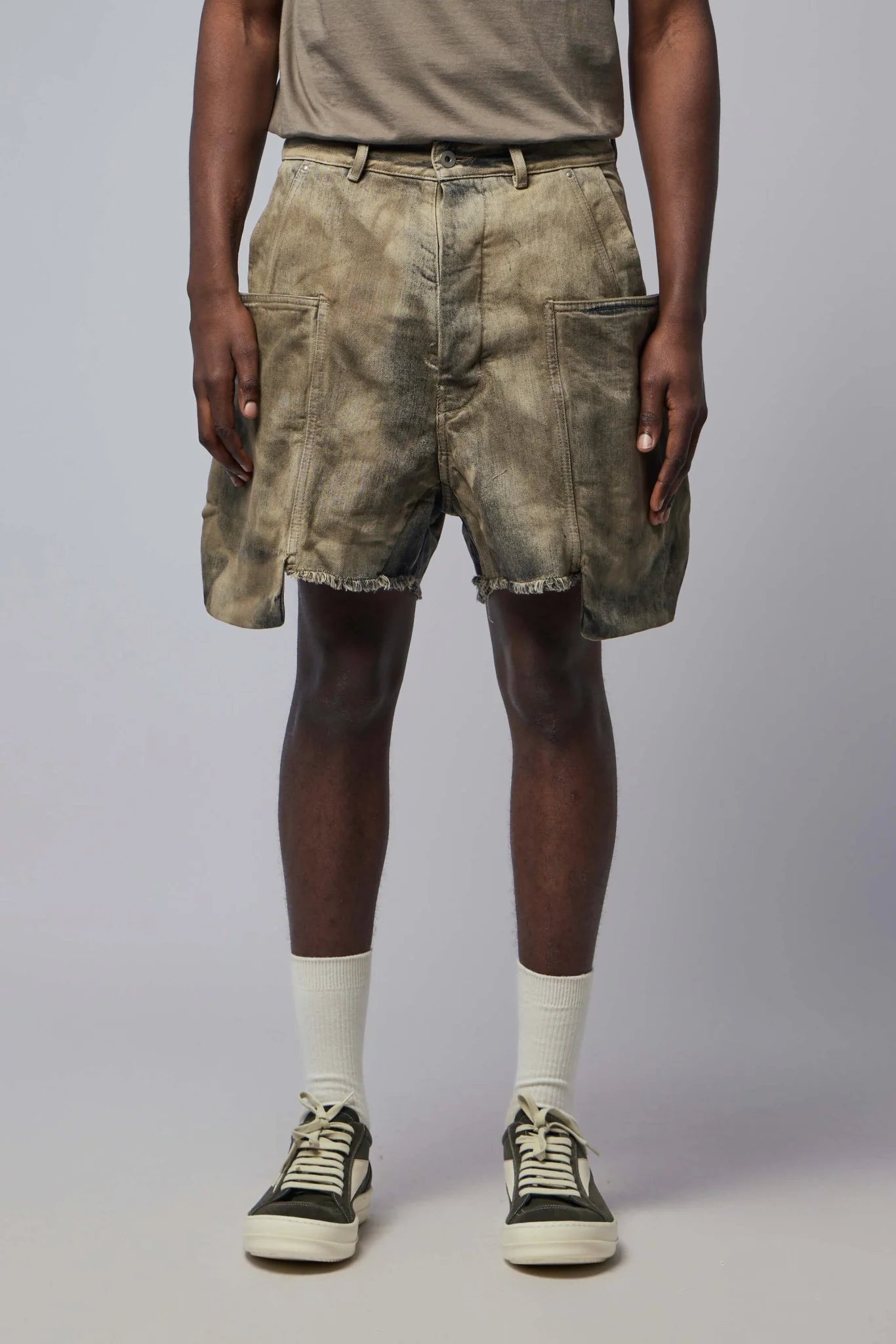 Stefan Cargo Shorts - Image 2