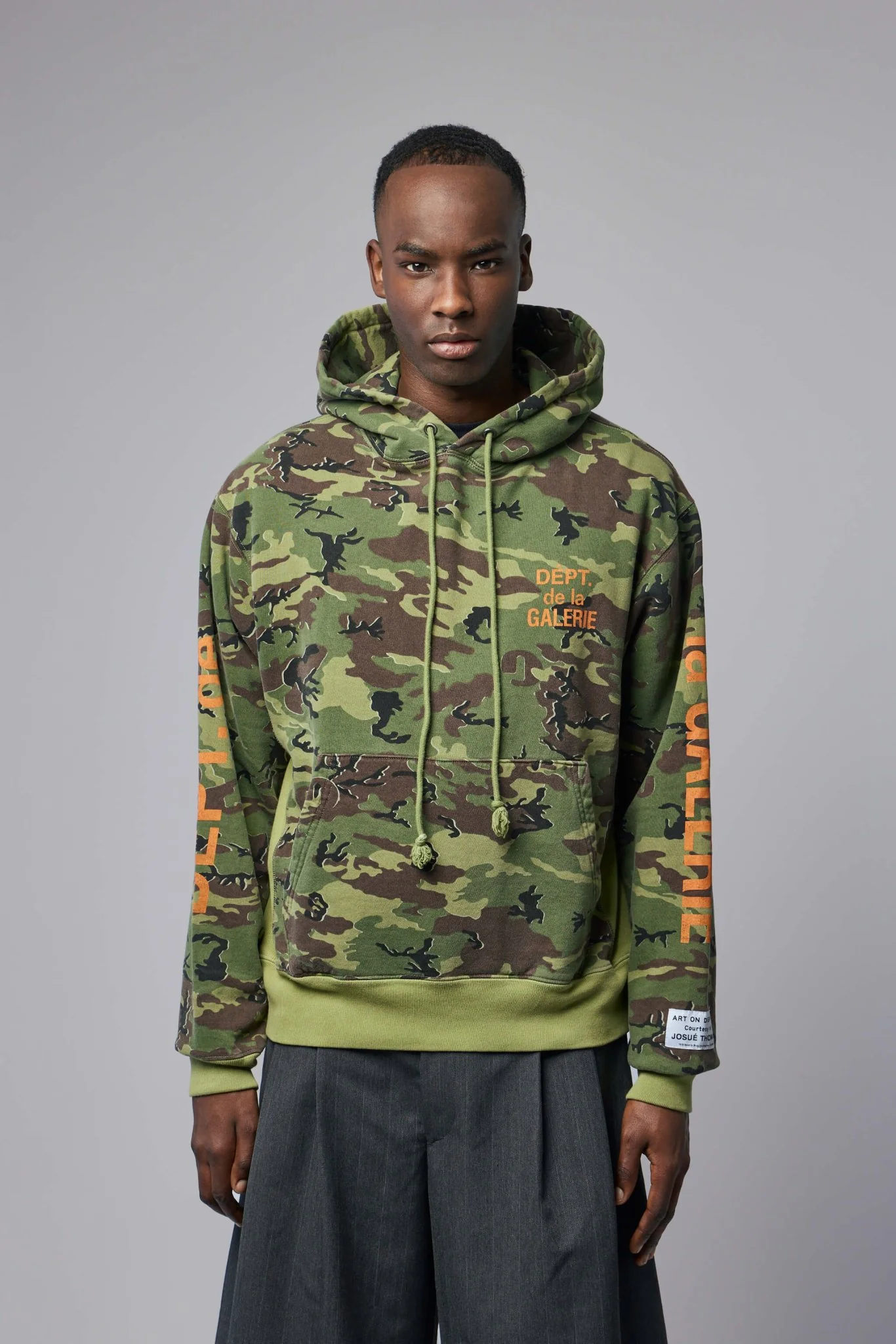 Dépt. De La Galerie Hoodie - Image 2