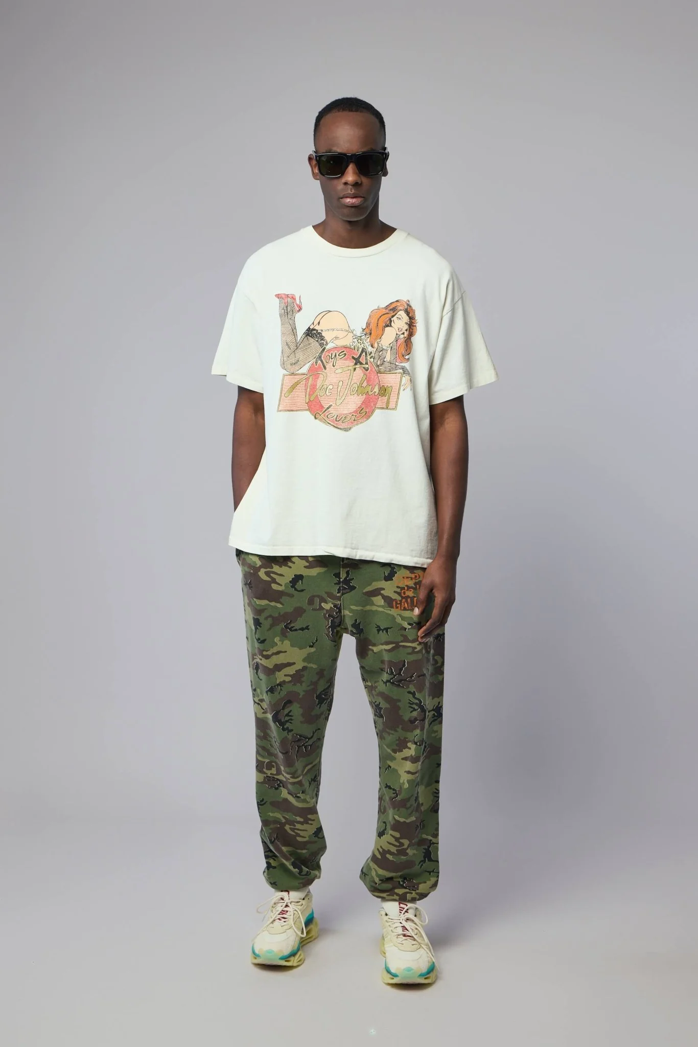 Toys 4 Love Tee - Image 7