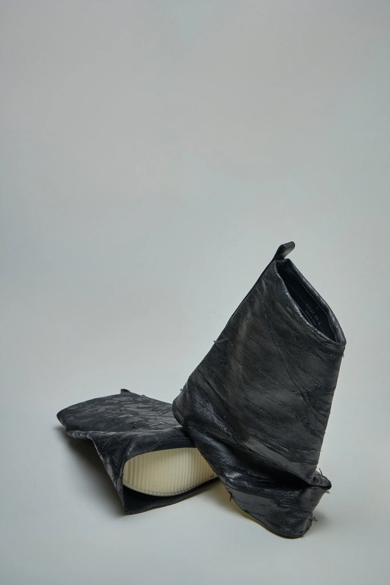 Low Fetish Sneakers - Image 5