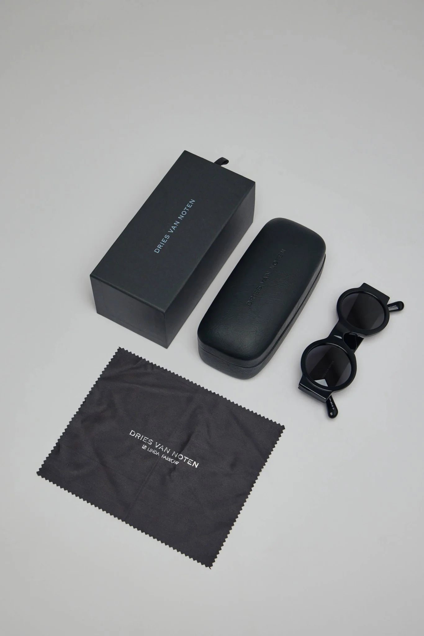 Round Sunglasses - Image 7