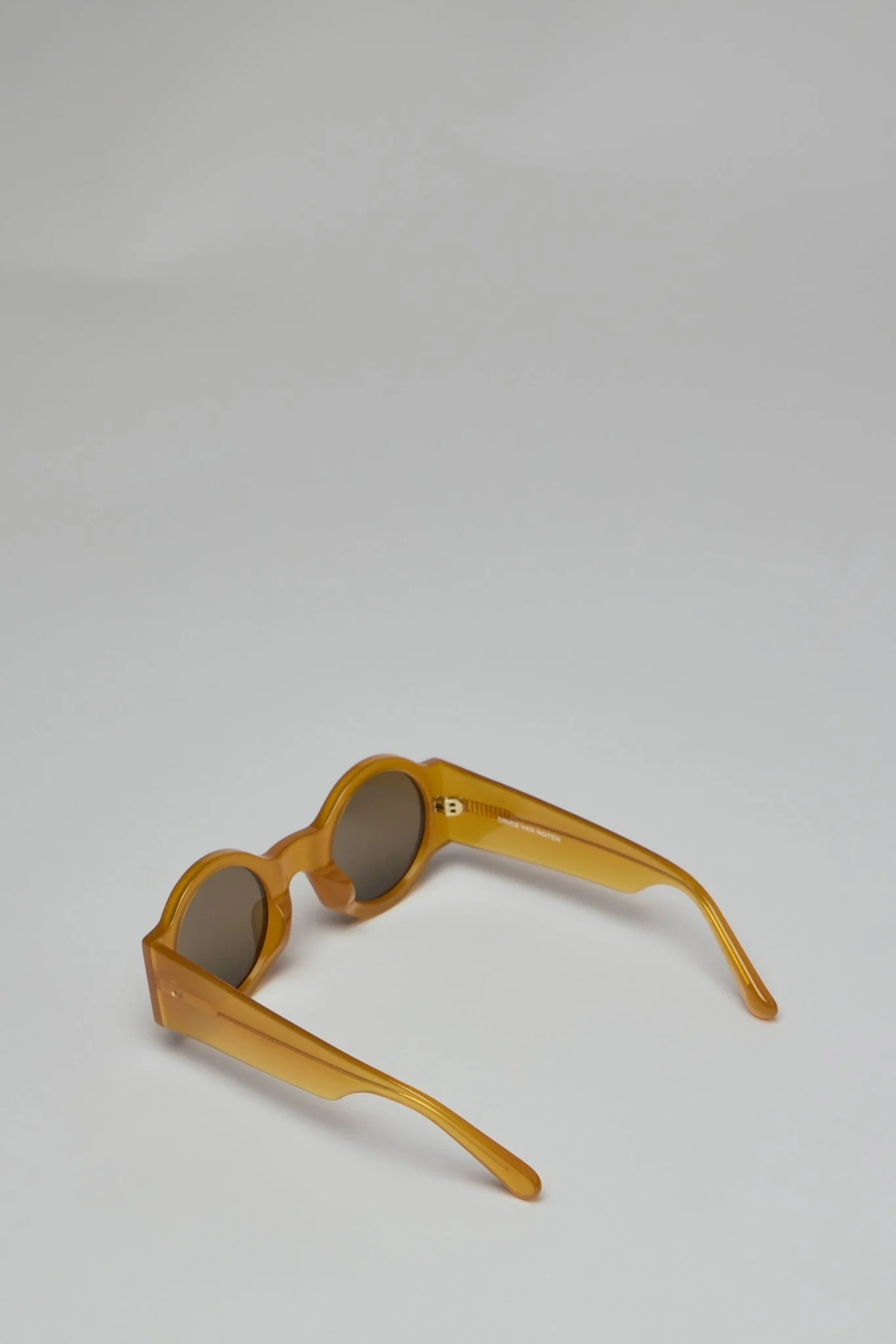 Round Sunglasses - Image 7