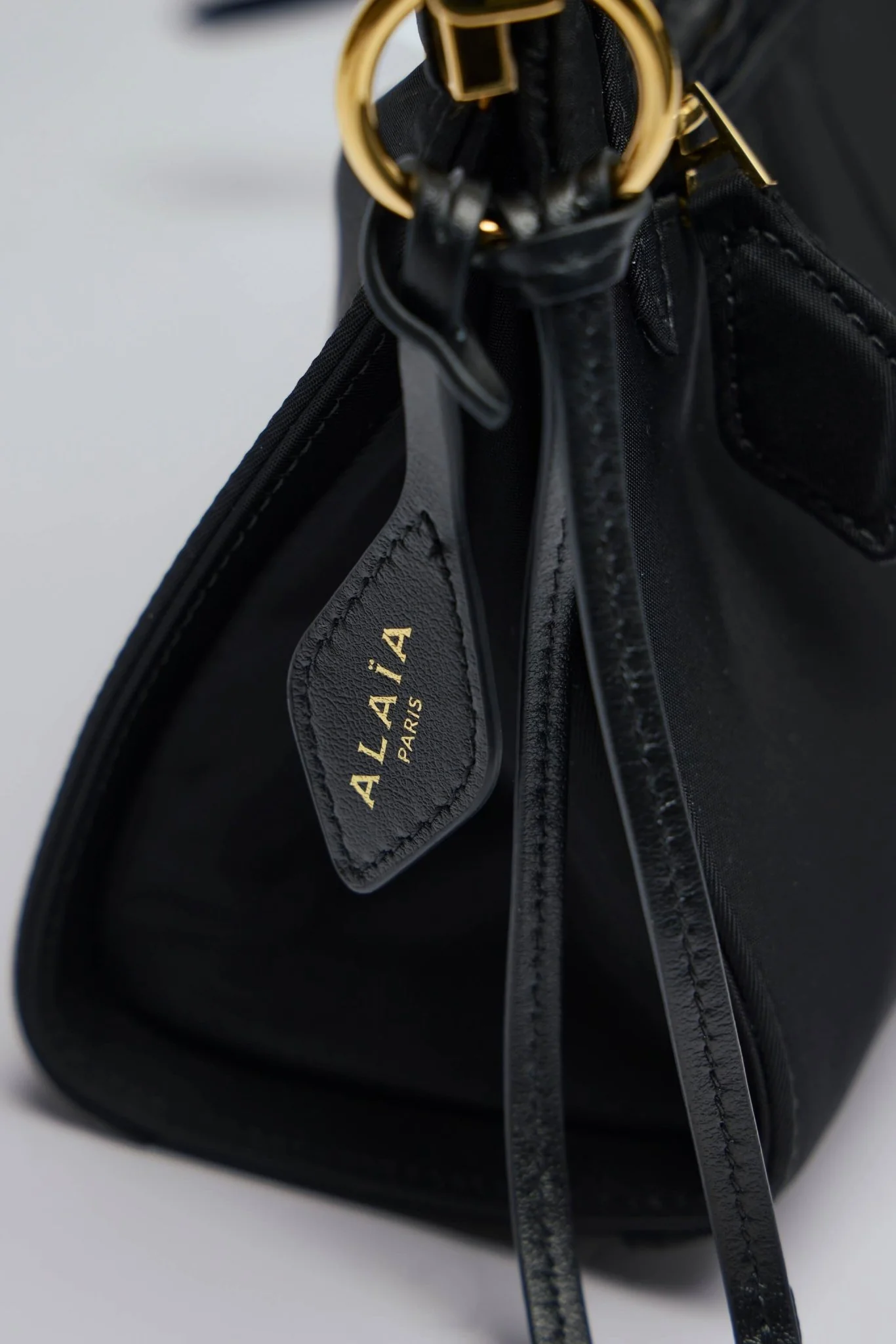 Le Click East West Medium Bag - Image 4