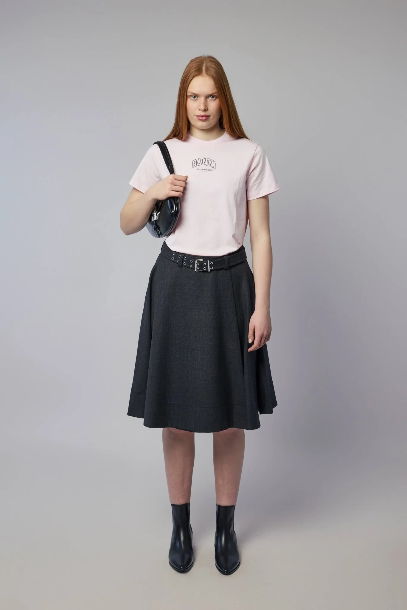 Essential T-shirt - Image 6