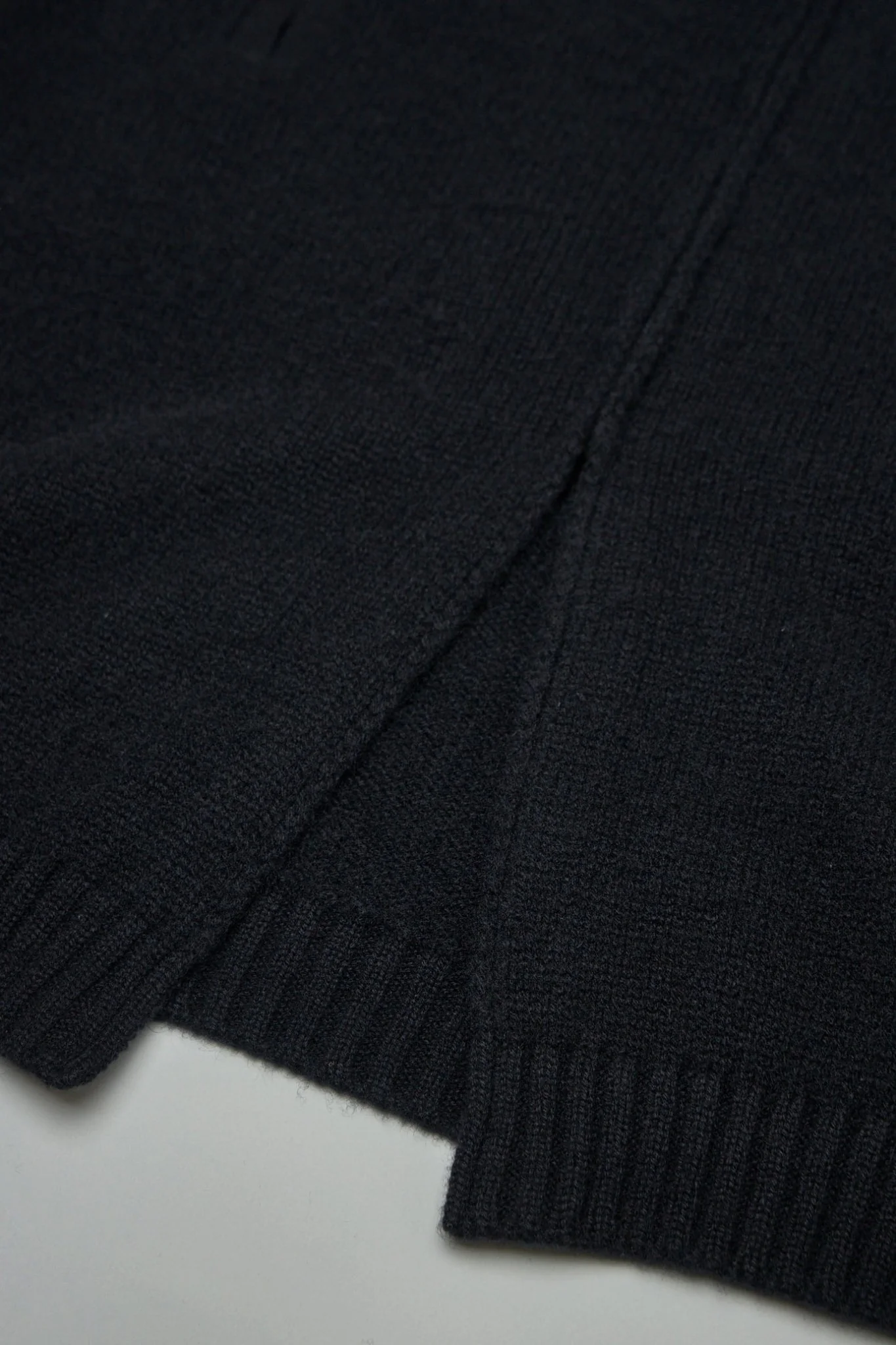 Pure Cariaggi Yarn Cashmere Long Knit Cardigan - Image 7