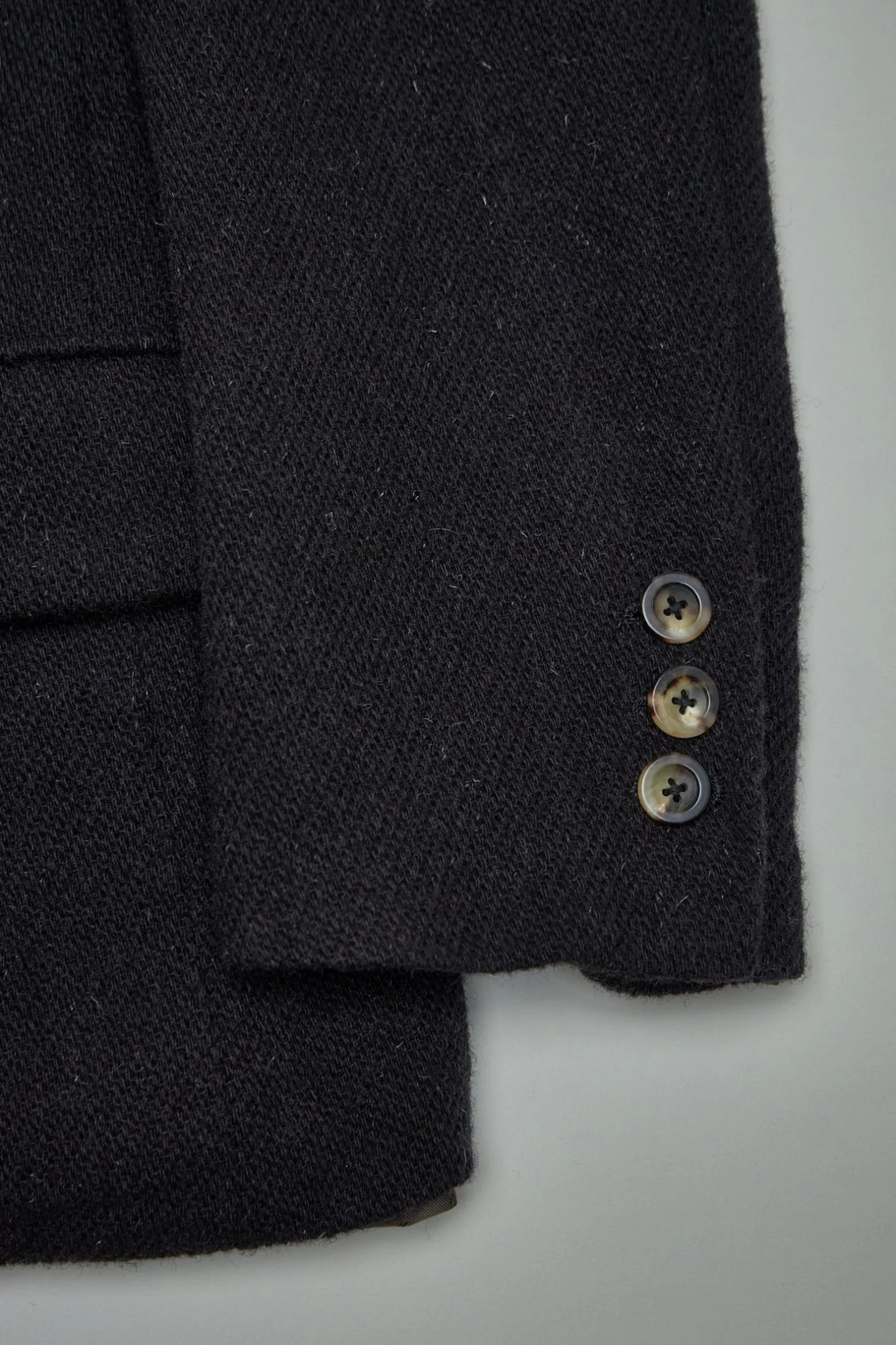 Extended Length Single-breasted 3 Button Jacket - Image 9