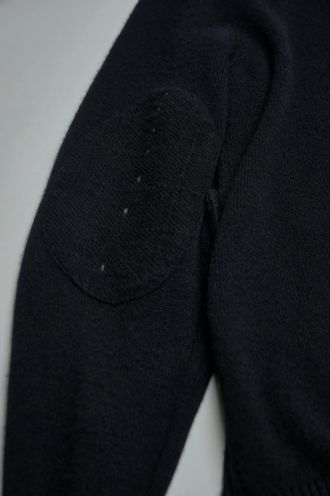 Handmade 8 Button-front V-neck Cardigan Sweater - Image 7