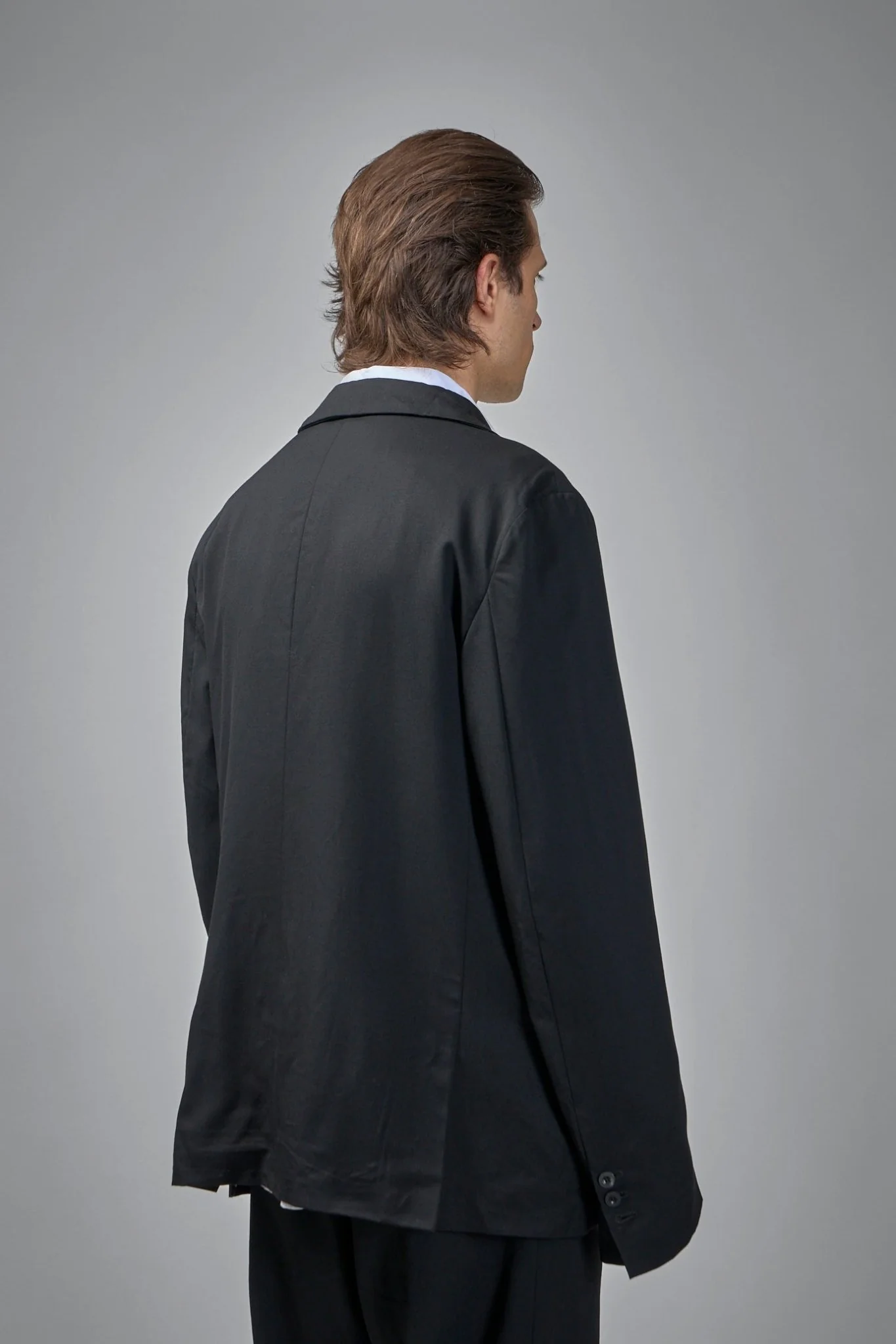 3-button Single-breasted Peak-lapel Hand Pad-stitched Jacket - Image 3