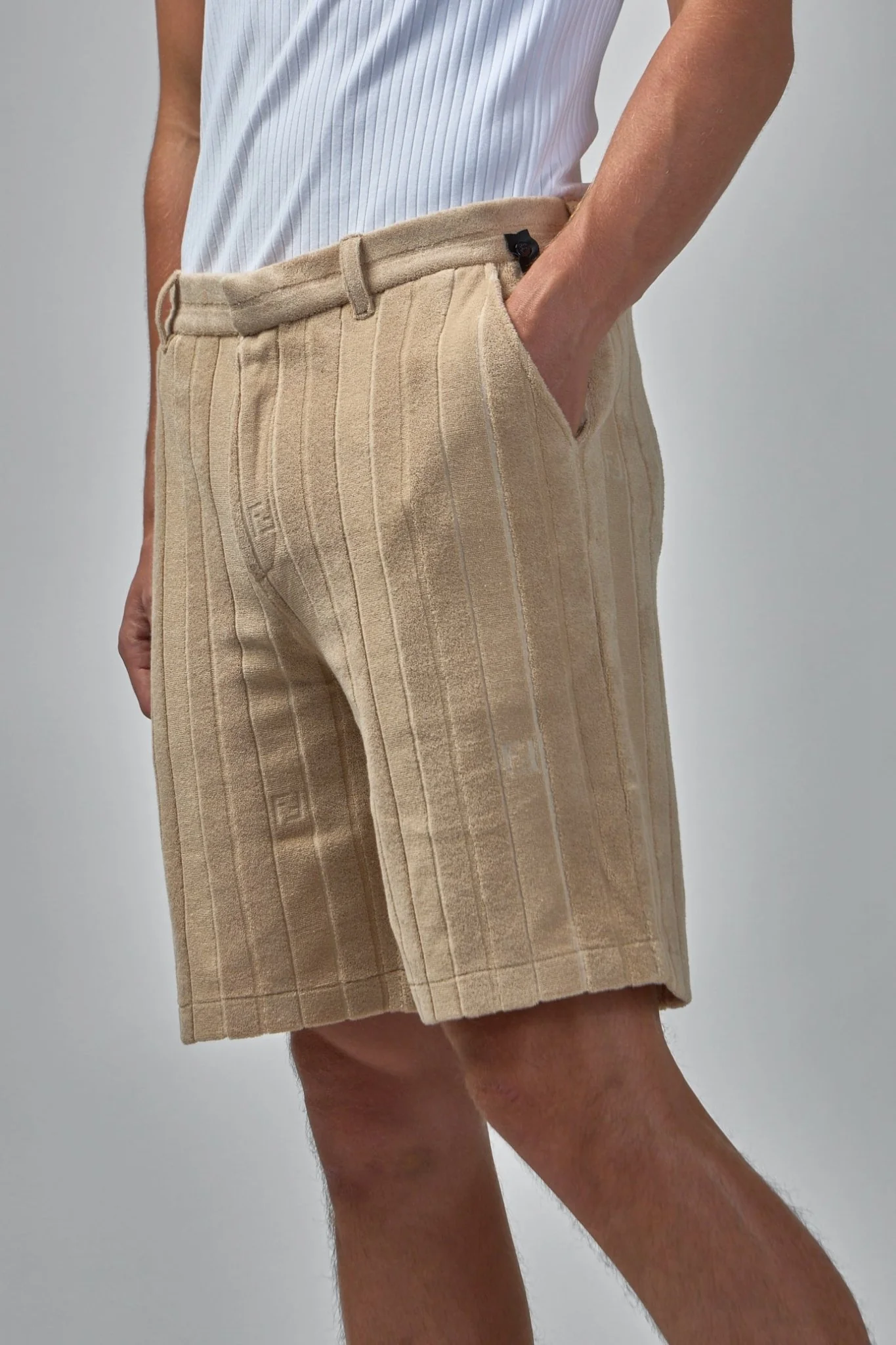 Men's Short Trousers Woven Fabric - Image 4